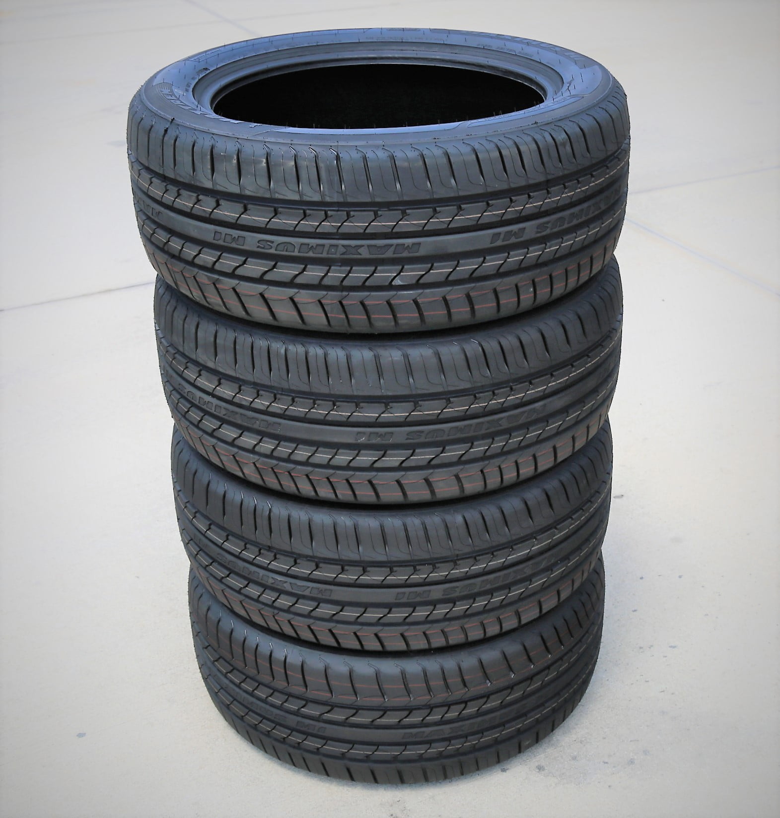 Tire Maxtrek Maximus M1 215/60R16 95H Performance Fits: 2013-20 Ford Fusion S, 2008-12 Honda Accord LX-P - Image 8