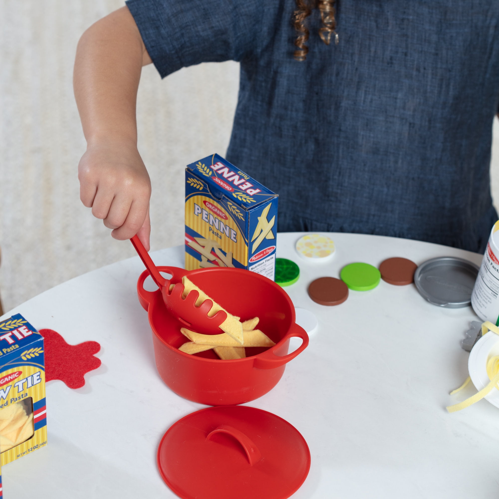 Melissa & Doug 59-Piece Felt Pasta Restaurant Pretend Play Food Set - Image 5