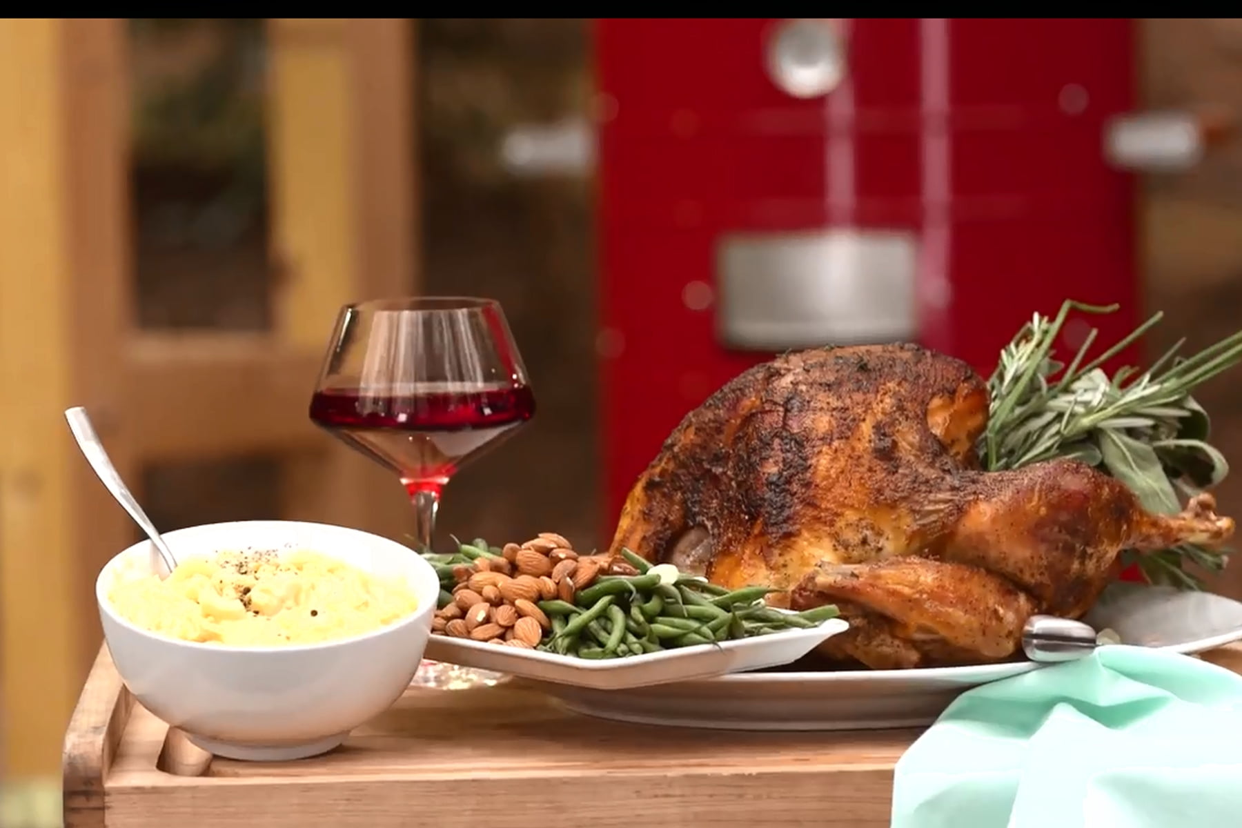 Americana 4-in-1 Electric and Charcoal Water Smoker - Image 16