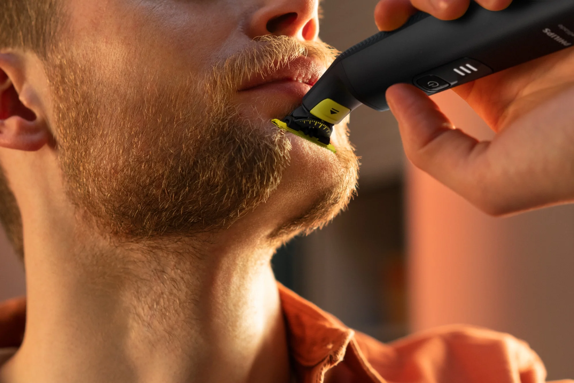 Philips Norelco Oneblade 360 Pro Hybrid Electric Trimmer QP6531/70 - Image 5