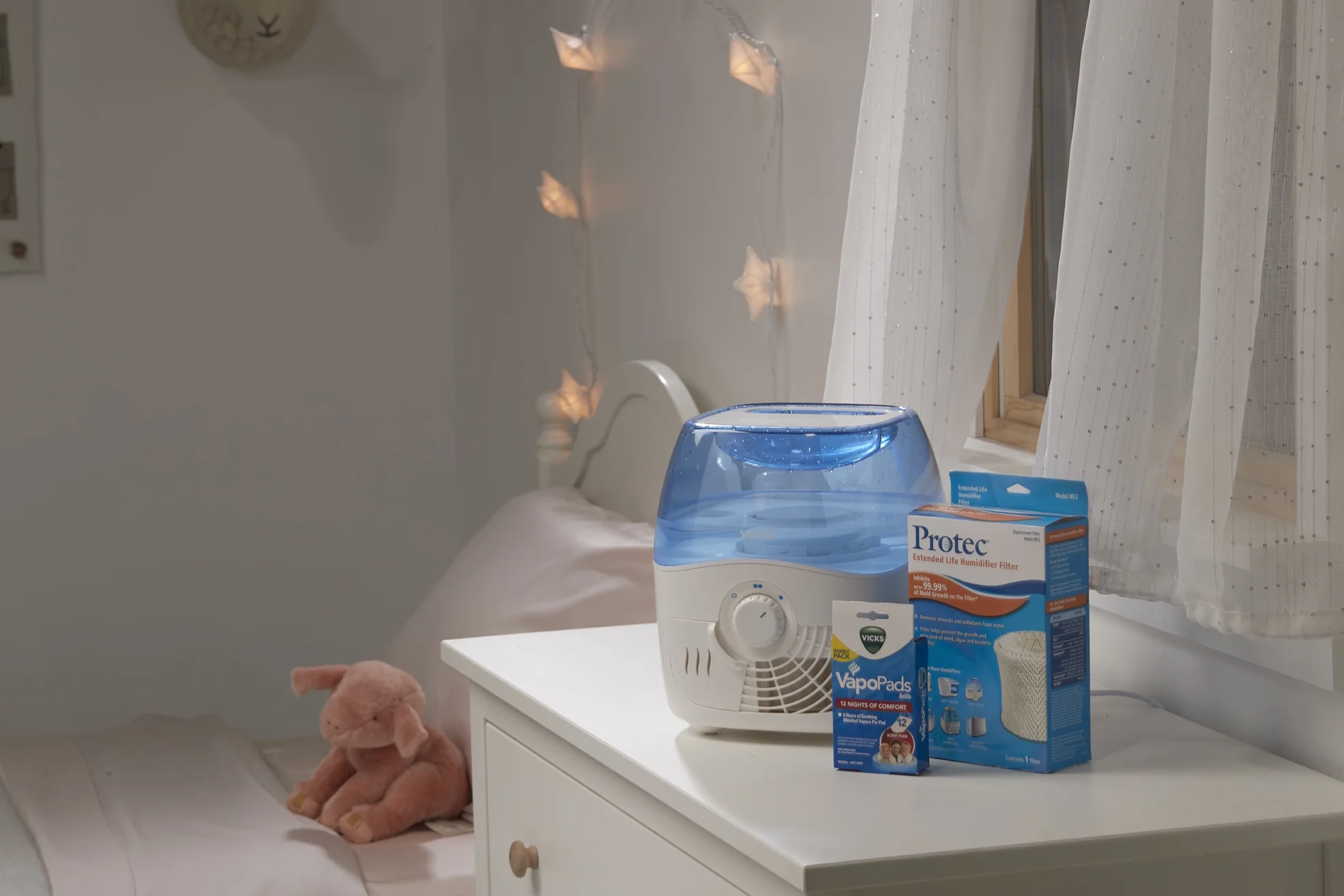 Vicks 1.1 Gallon Filtered Cool Moisture Humidifier, VEV400, White/Blue - Image 6