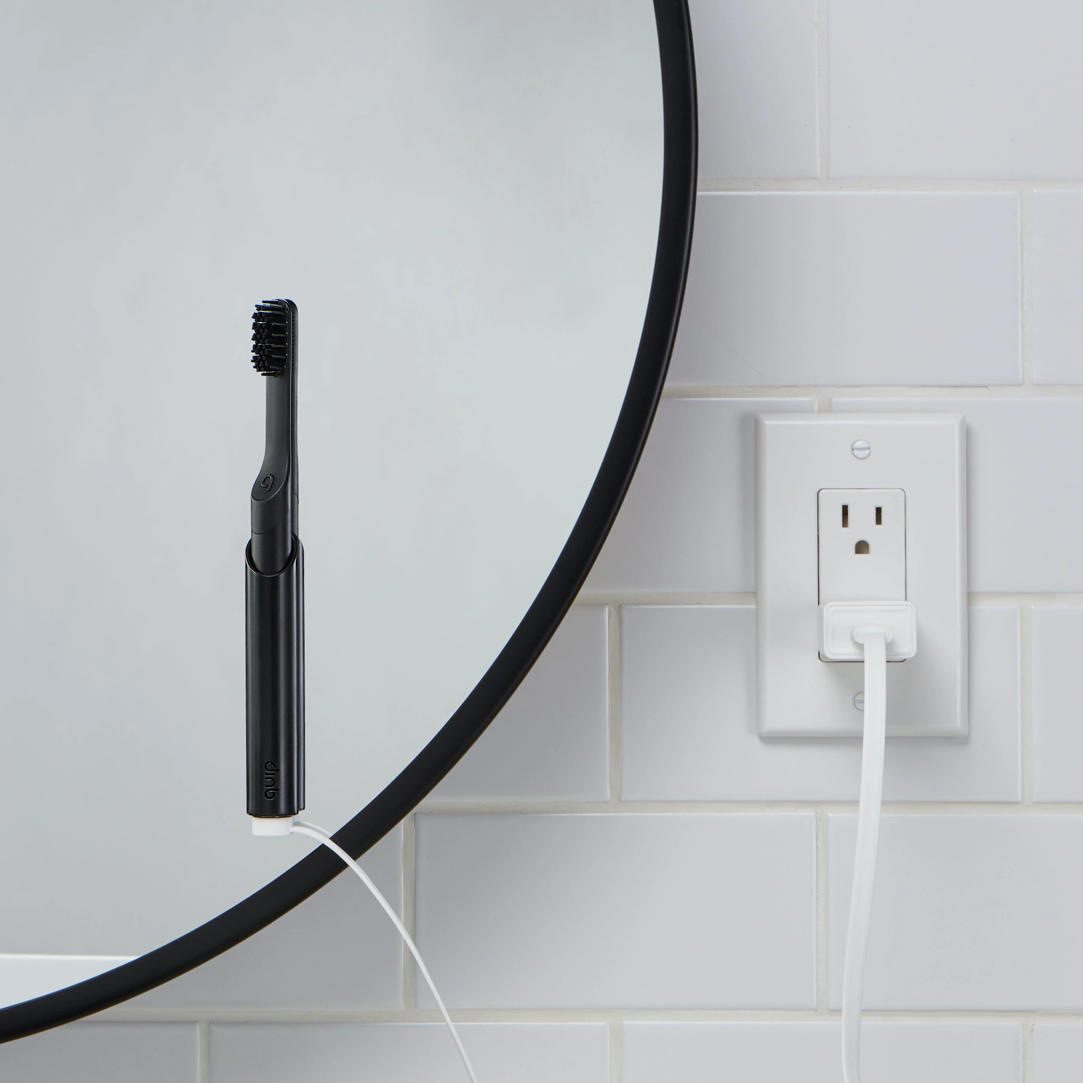 Quip Adult All-Black Plastic Full Head Smart Rechargeable Electric Toothbrush - Image 8