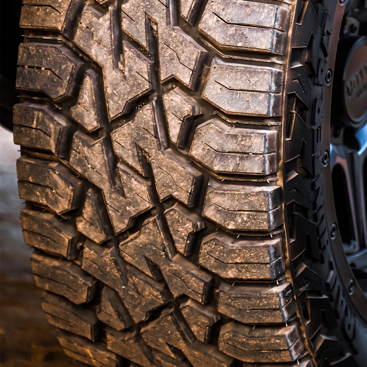 Venom Power Trail Hunter R/T 265/70R17 115S Rugged Terrain Tire - Image 10