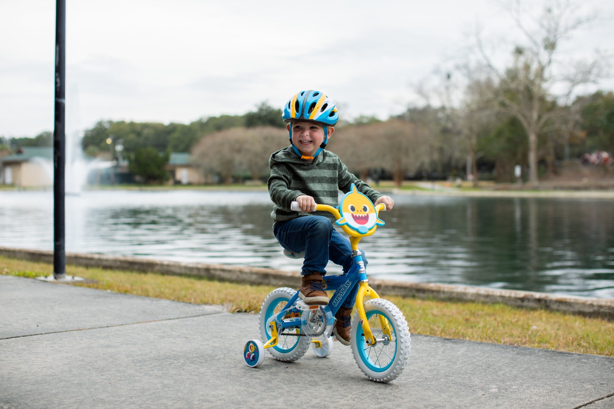 12" Dynacraft Baby Shark Boys BMX Bike, Kids Age 3-5 Years - Image 4