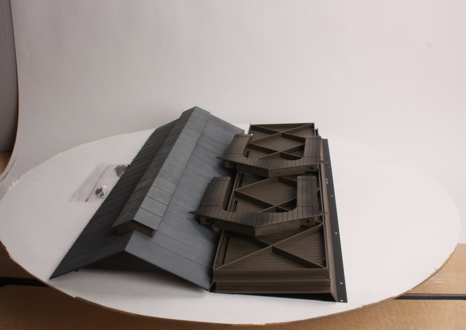 Lionel Covered Bridge - Image 2