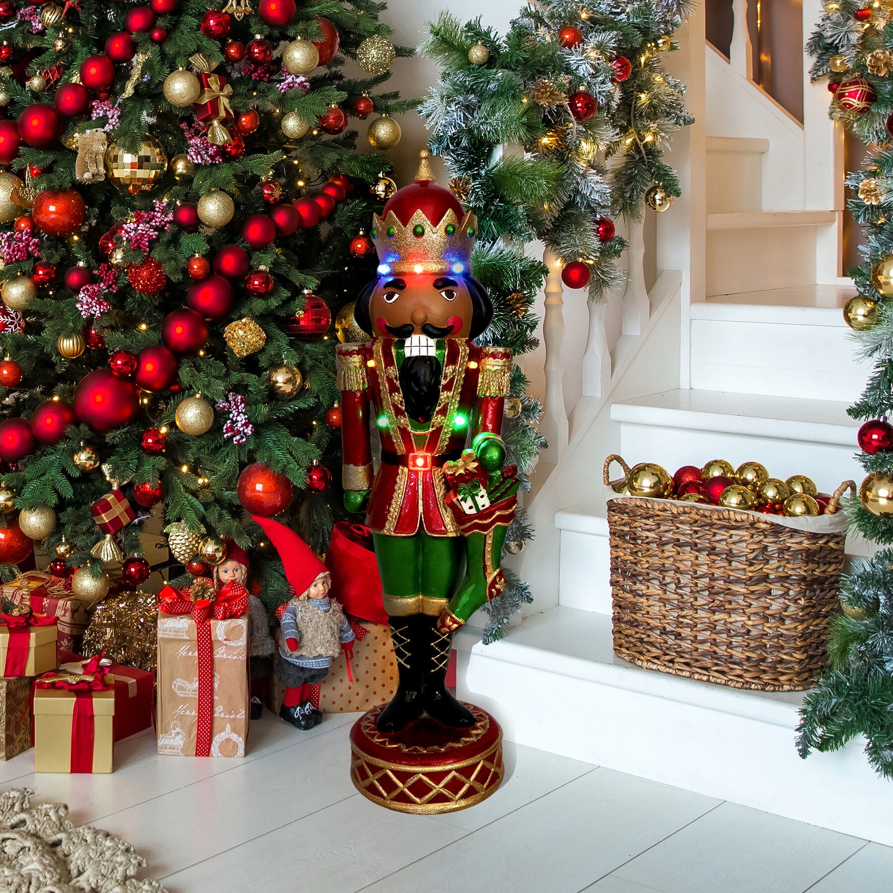 Fraser Farm Hill 22" African American Christmas Resign Nutcracker decoration for indoor/outdoor use - Image 4
