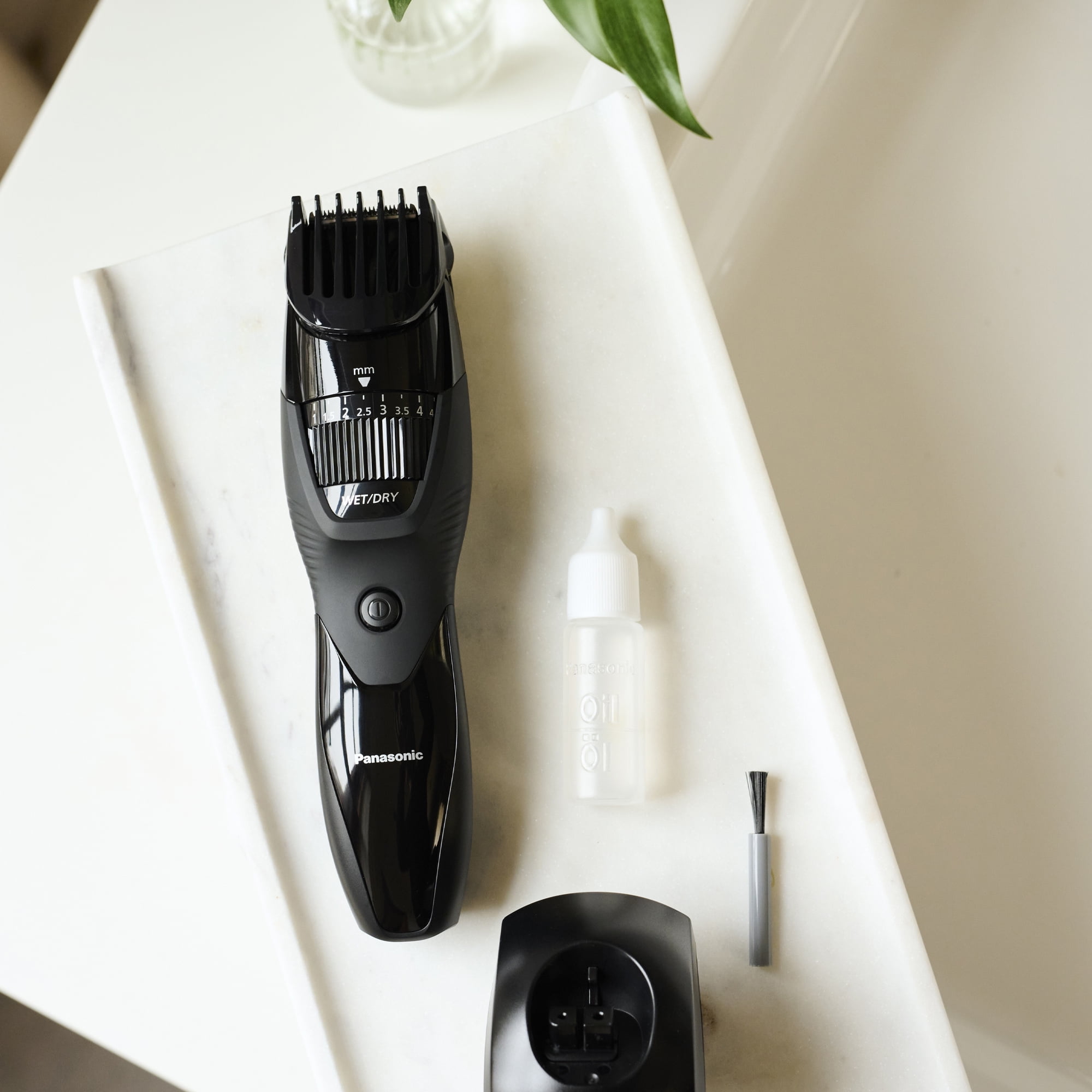 Panasonic Cordless Men's Beard Trimmer with 19 Length Settings, Washable, Rechargeable - ER-GB42-K - Image 6