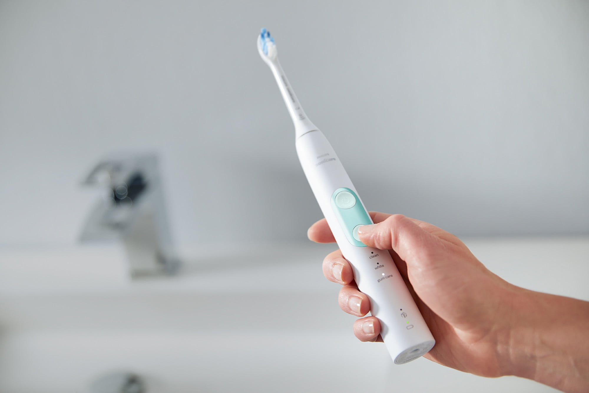 Philips Sonicare ProtectiveClean 5100 Plaque Control, Rechargeable Electric Toothbrush with Pressure Sensor, White Mint Hx6857/11 - Image 12