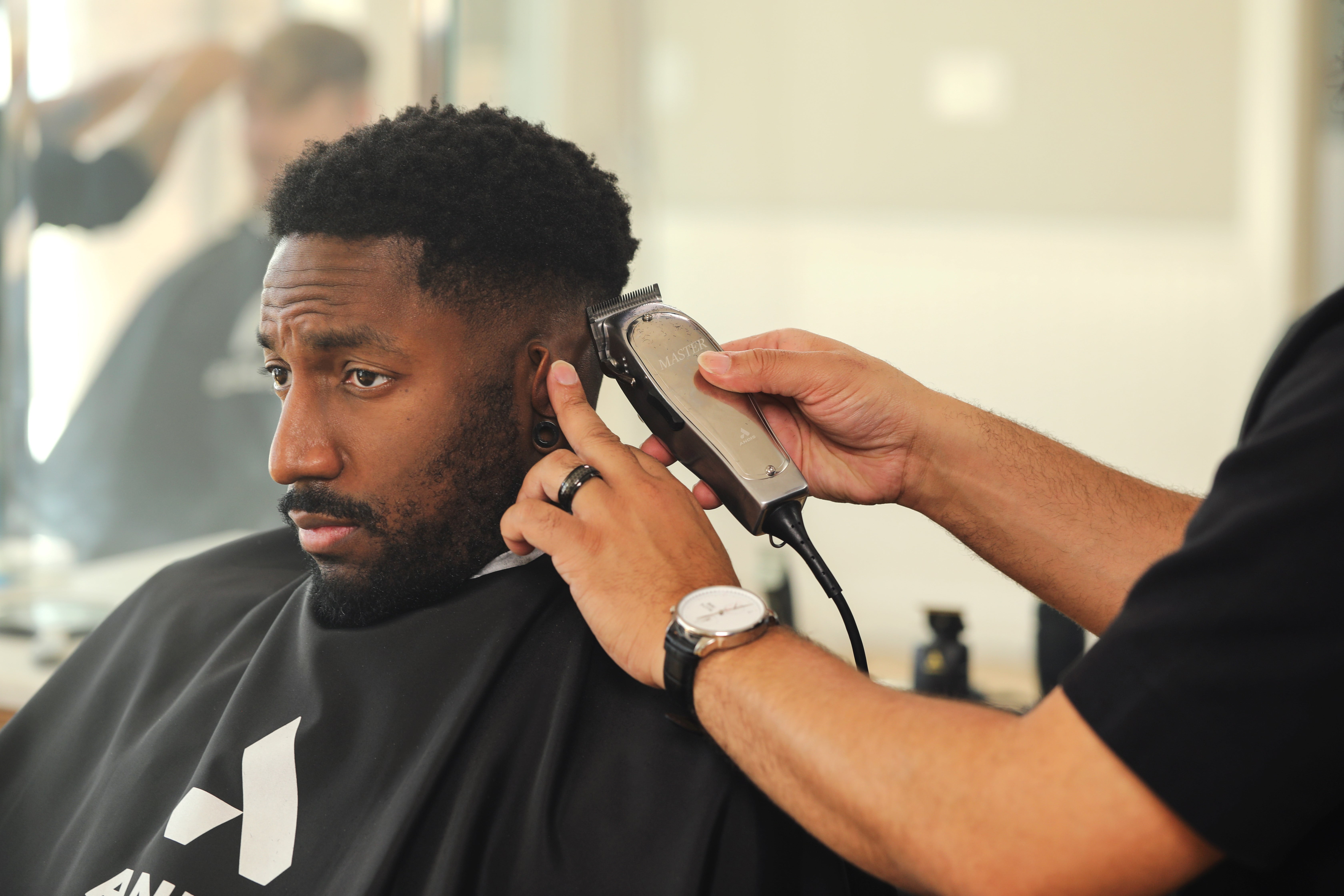 Andis 01815 Professional Master Adjustable Blade Hair Trimmer, Carbon Steel T-Blade - Silver - Image 3