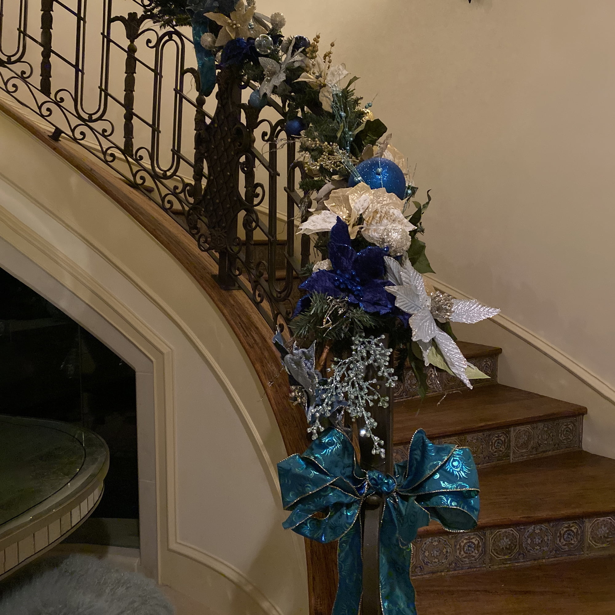 50' x 10" Commercial Length Canadian Pine Artificial Christmas Garland - Unlit - Image 4