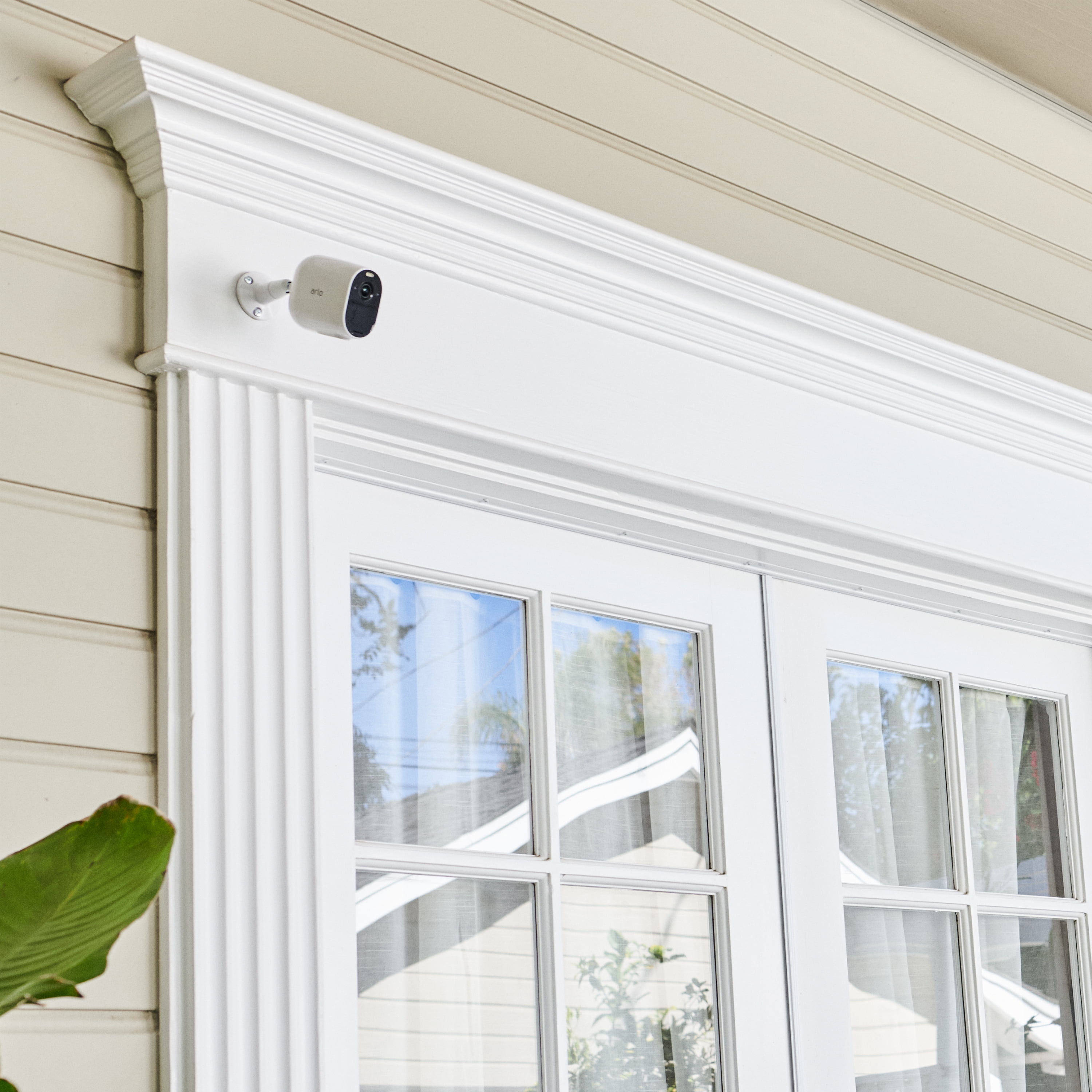 Arlo Essential Spotlight Wireless Security Camera - 3 Pack - 1080p Video Color Night Vision, White VMC2330W - Image 11