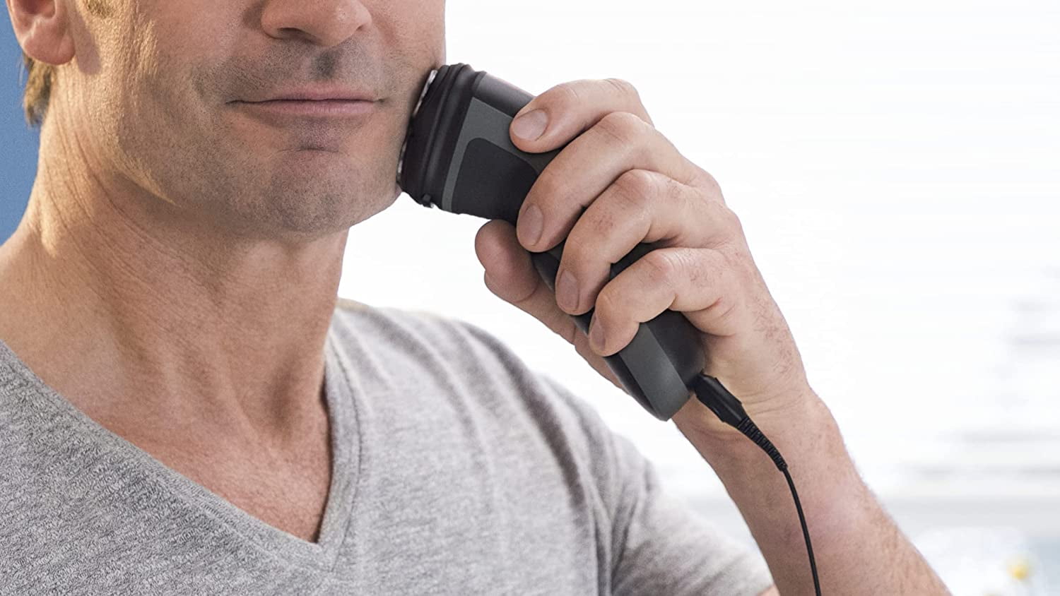 Philips Norelco Mens Shaver Rechargeable Electric Shaver with Pop-Up Trimmer Grooming for Men, S1211/81 - Image 9