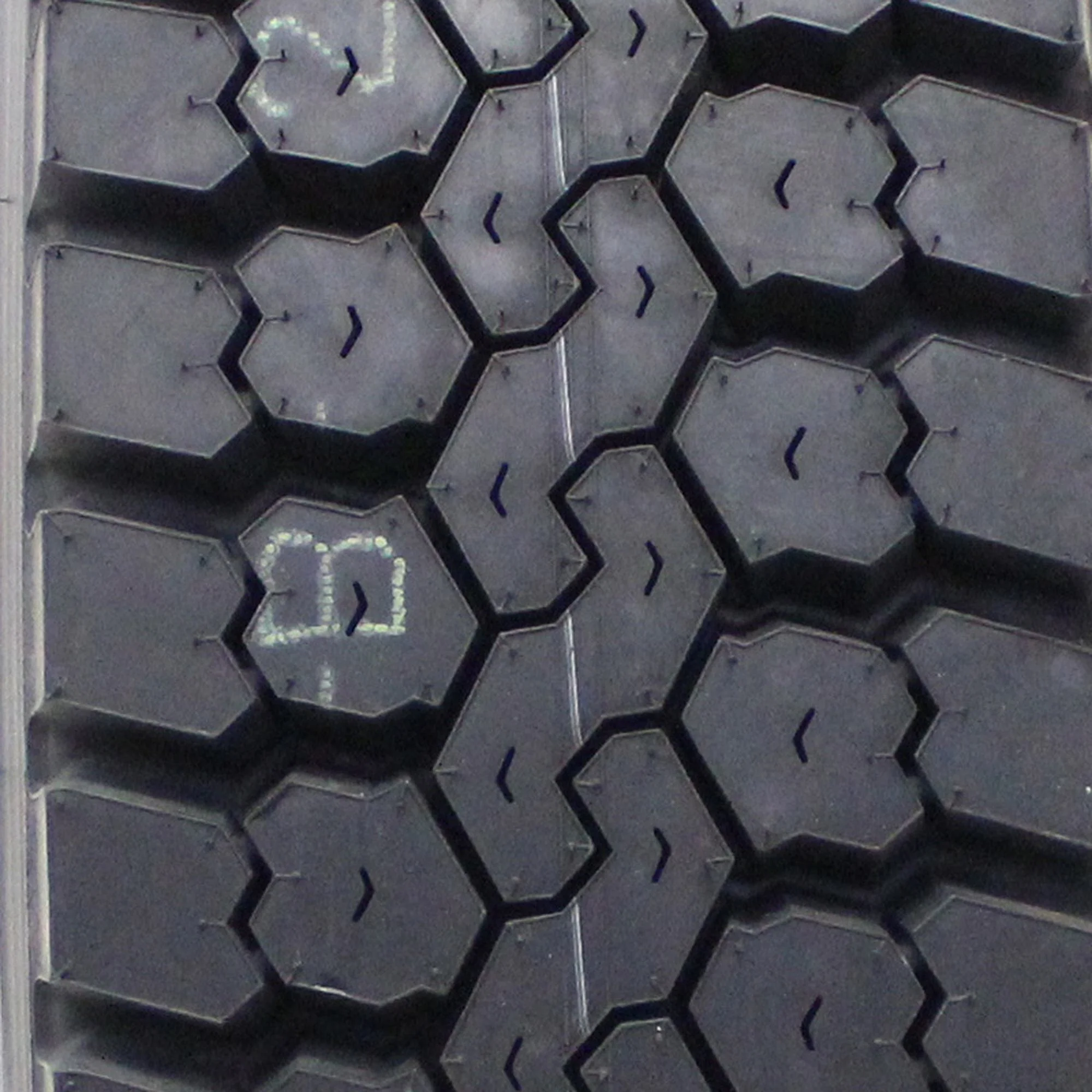 Firestone FD663 11R22.5 144L G Commercial Tire - Image 2