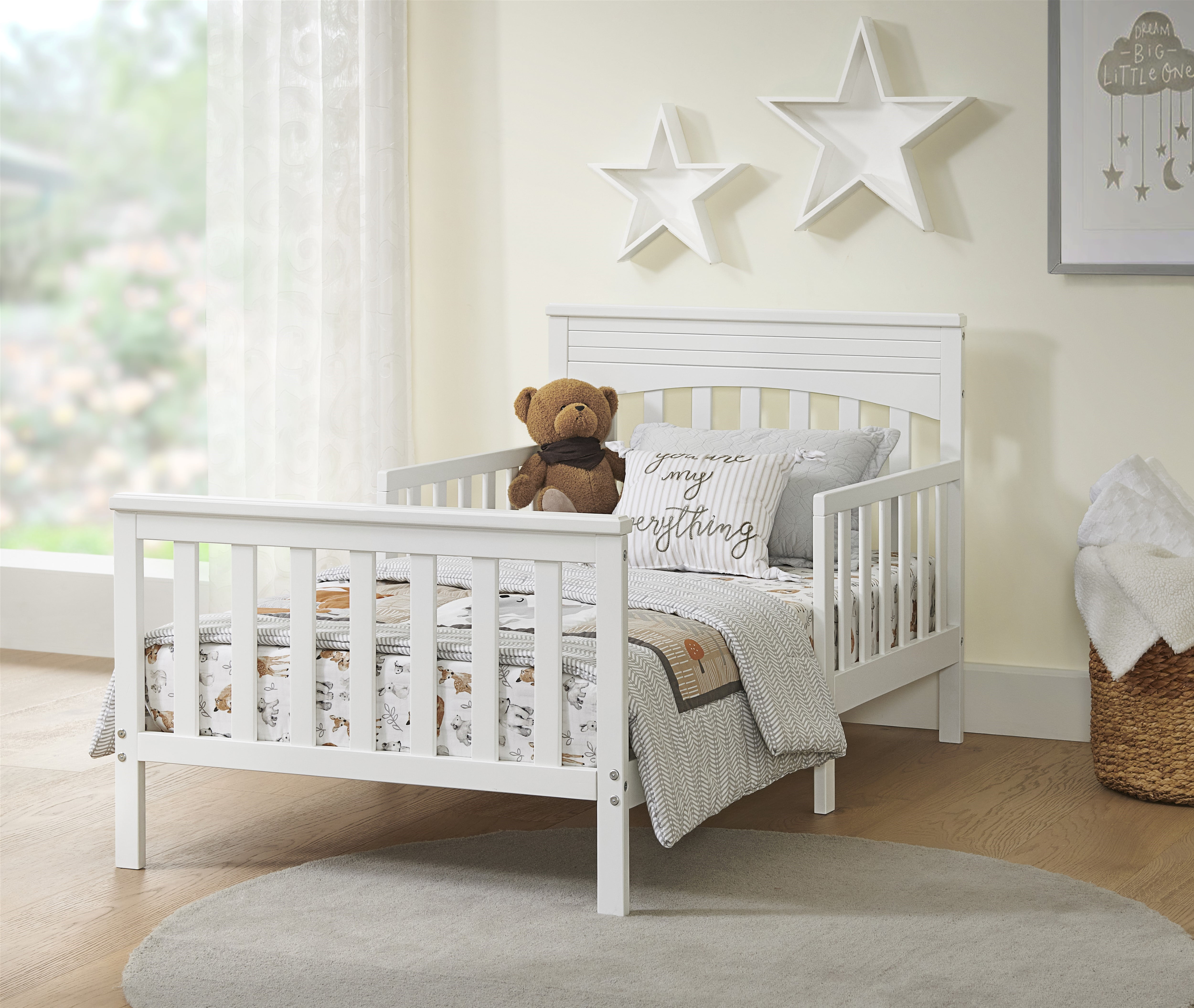 Oxford Baby Harper Wood Frame Toddler Bed with Guardrails and Flat-Top Headboard, Snow White - Image 3