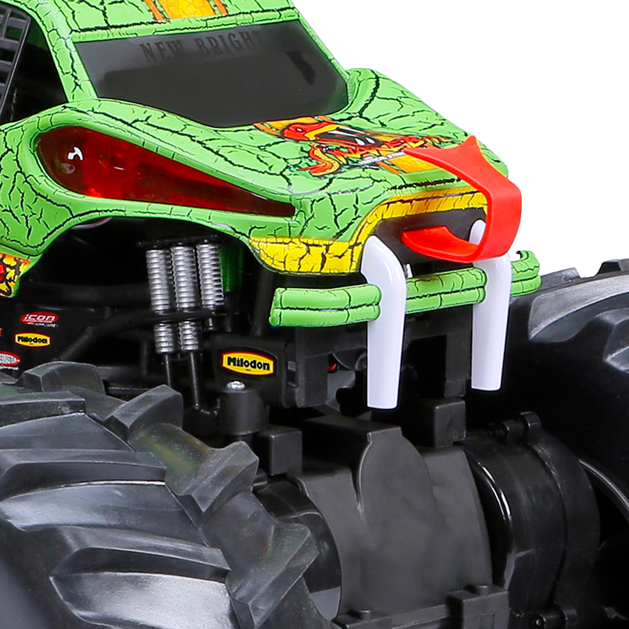 New Bright (1:10) Snake Bite Radio Control Monster Truck with Lights, Sounds and Vapor 61061U Child - Image 8