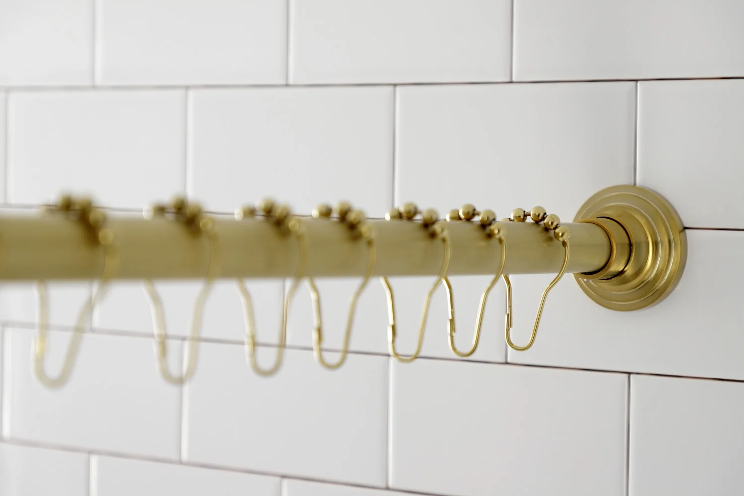 Kingston Brass SRK607 72 in. Edenscape Adjustable Shower Curtain Rod with Rings, Brushed Brass - Image 3