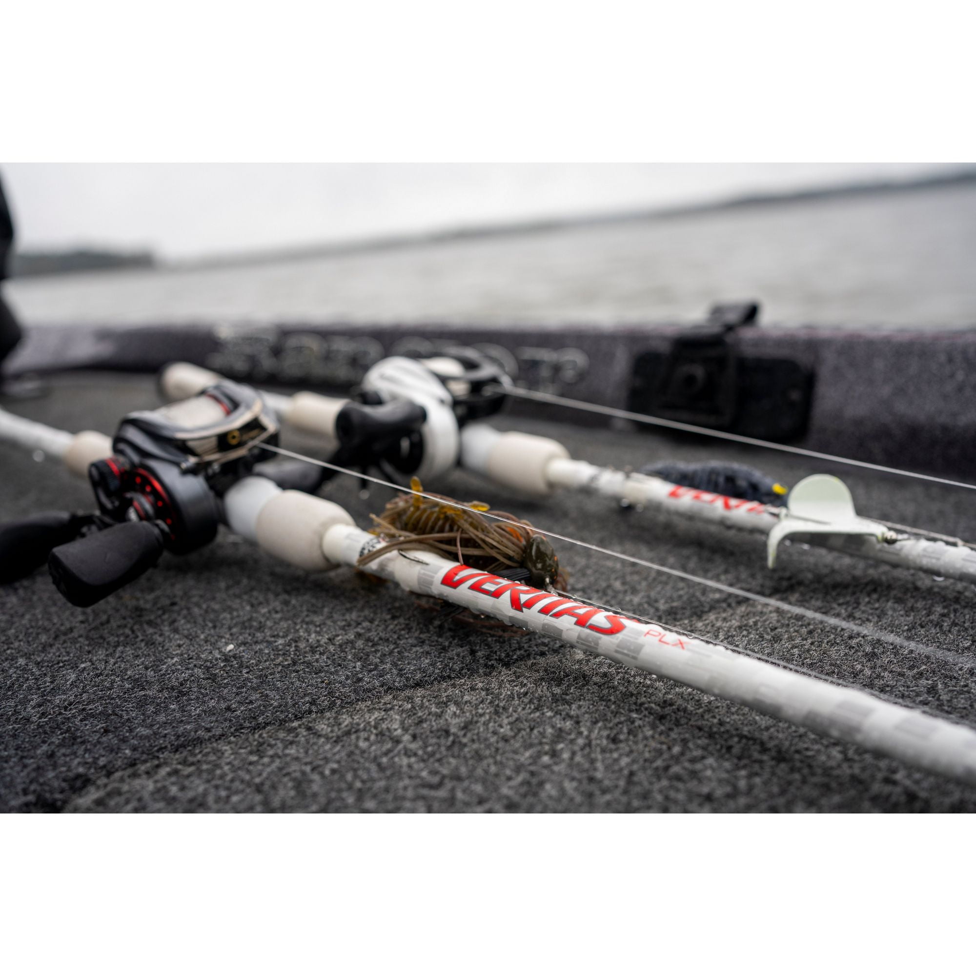 Abu Garcia 7’11” Veritas Winch Casting Fishing Rod, 1 Piece Rod - Image 10