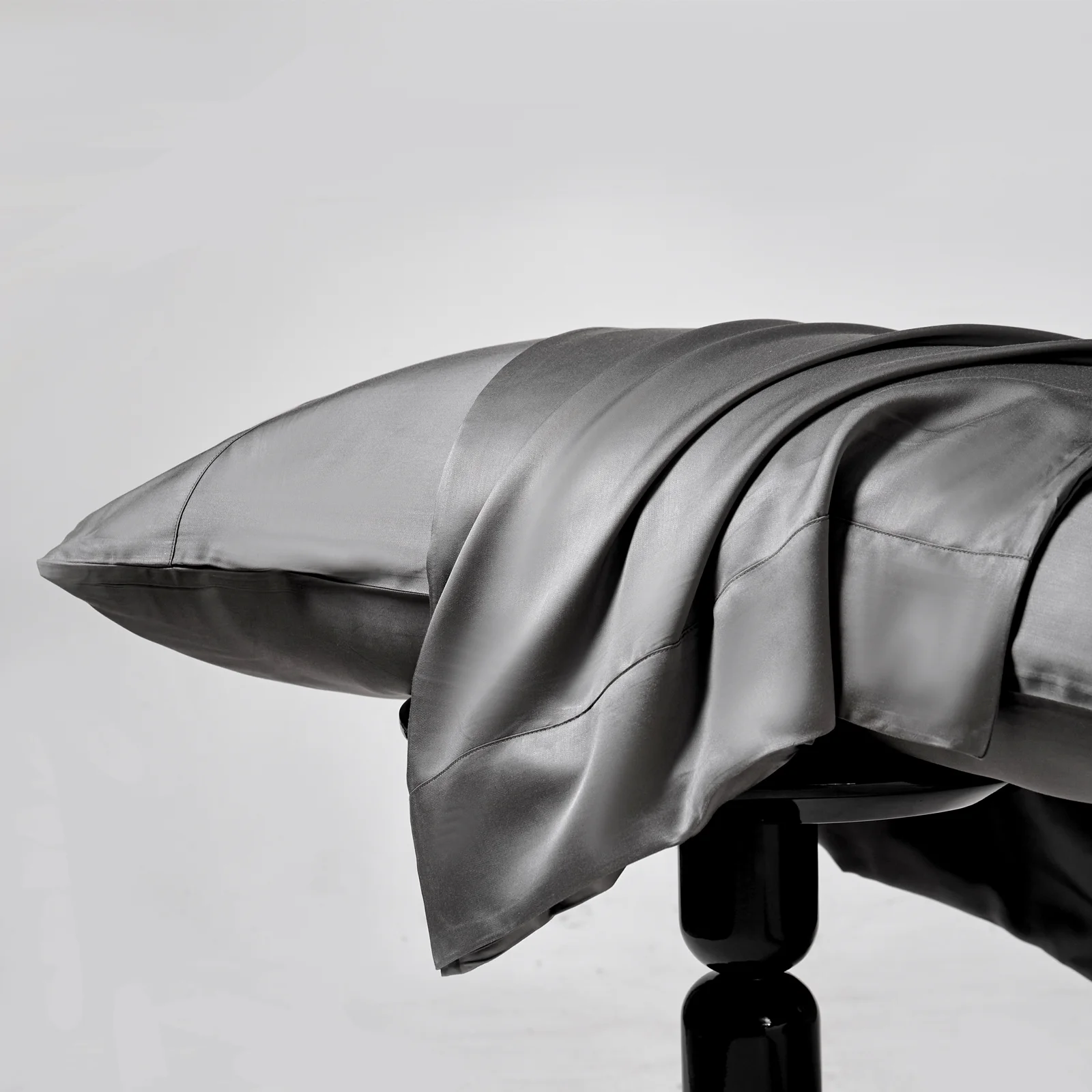 100% Organic Bamboo Duvet Cover Queen Soft Silky Silver 3PCS - 500TC Luxury Cover - Ultra Breathable Cooling Duvet Cover for Hot Sleepers - Queen Bed Duvet Cover - Image 5