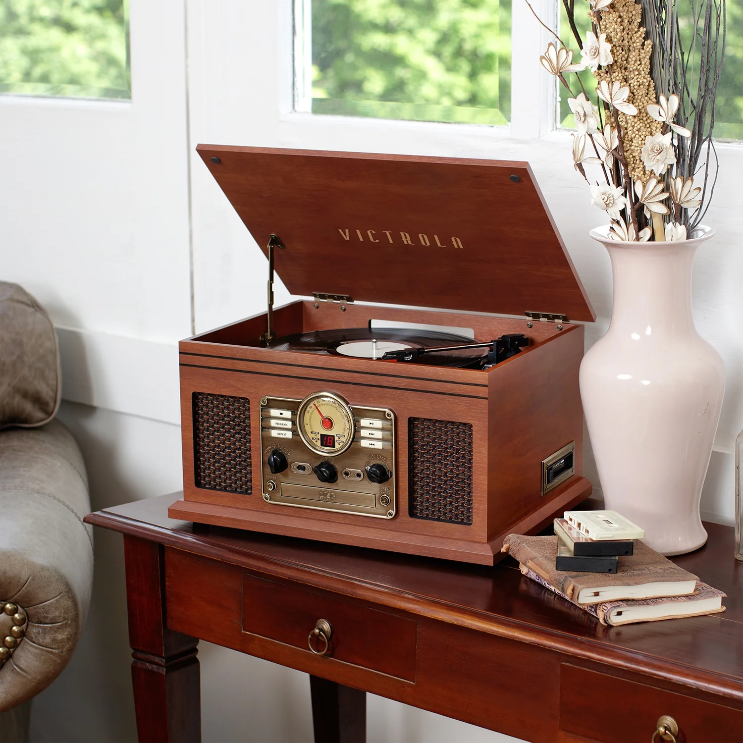 Victrola Classic 7-in-1 Bluetooth turntable - Image 5