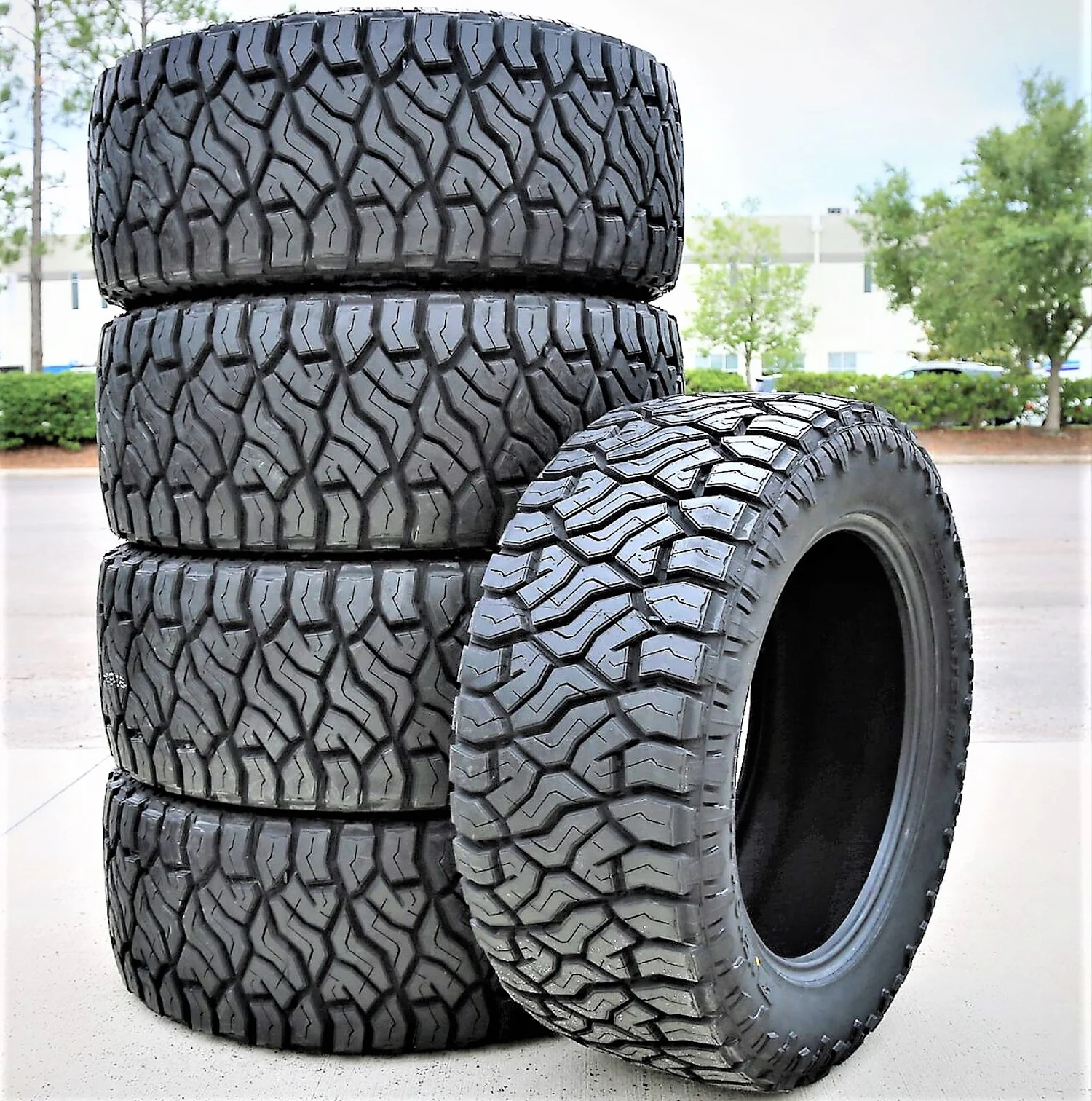 Venom Power Terra Hunter R/T+ 275/65R20 128/125R F 12 Ply Rugged Terrain Light Truck Tire - Image 9