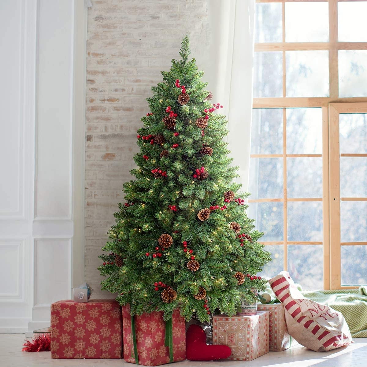 OasisCraft 4FT Prelit Christmas Tree, Decorated with 150 Clear Lights and Realistic 380 Thicken Tips - Image 4