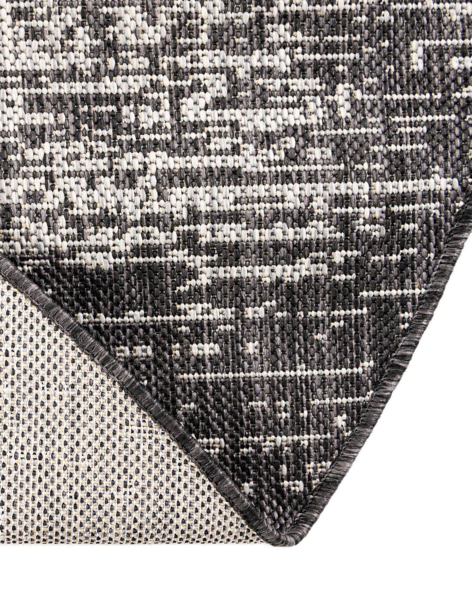 Unique Loom Outdoor Modern Collection Area Rug - Ombre (7' 10" x 10' Oval Charcoal Gray/Ivory) - Image 6