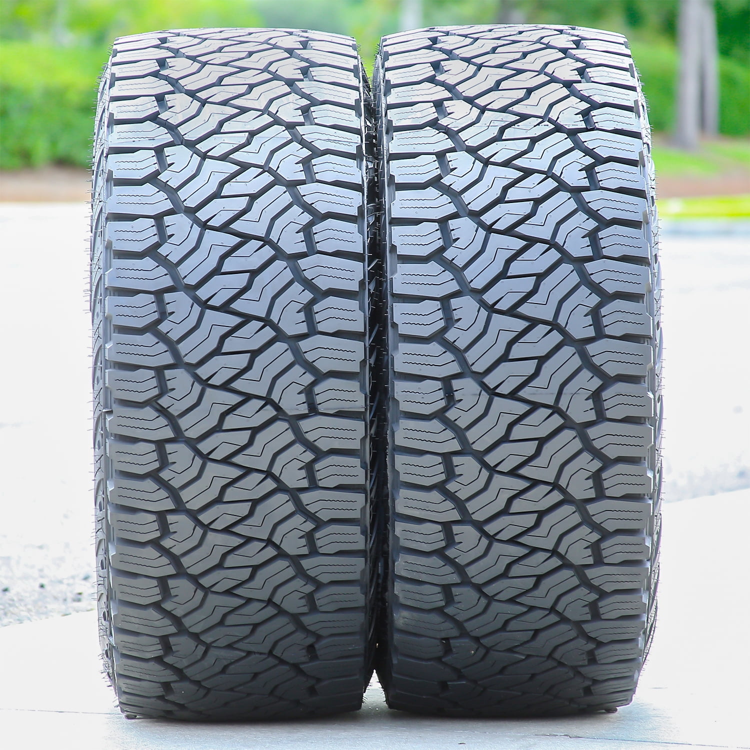 Venom Power Trail Hunter ATS 285/45R22 114H XL a/t All Terrain Tire - Image 9