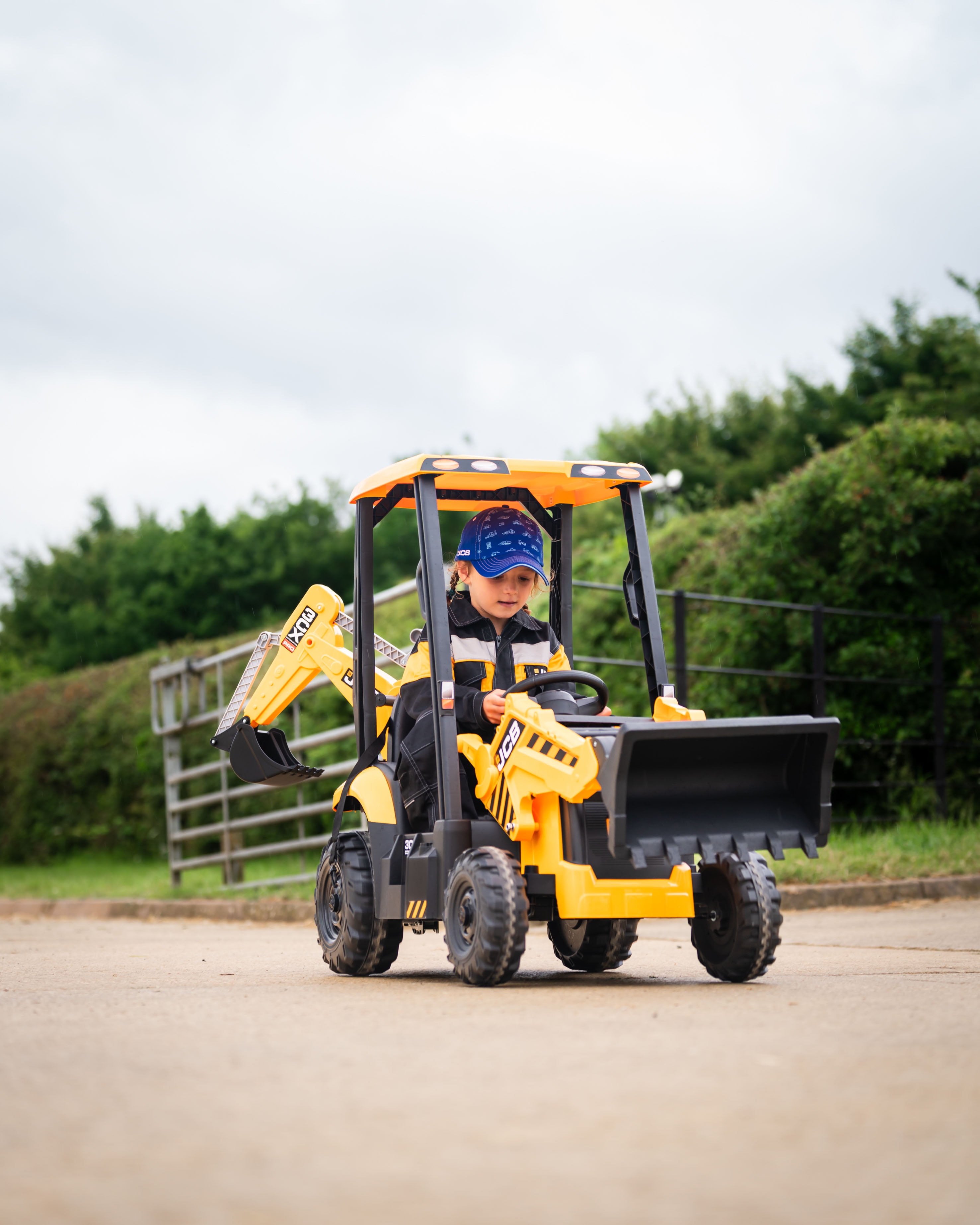 12V Kids Ride on Excavator Digger Toy Cars, JCB Battery Powered Electric Tractor with Remote Control, Ride on Construction Truck w/Adjustable Front/ Back Loader and Shovel for 3-6 Boys Girls, Yellow - Image 7