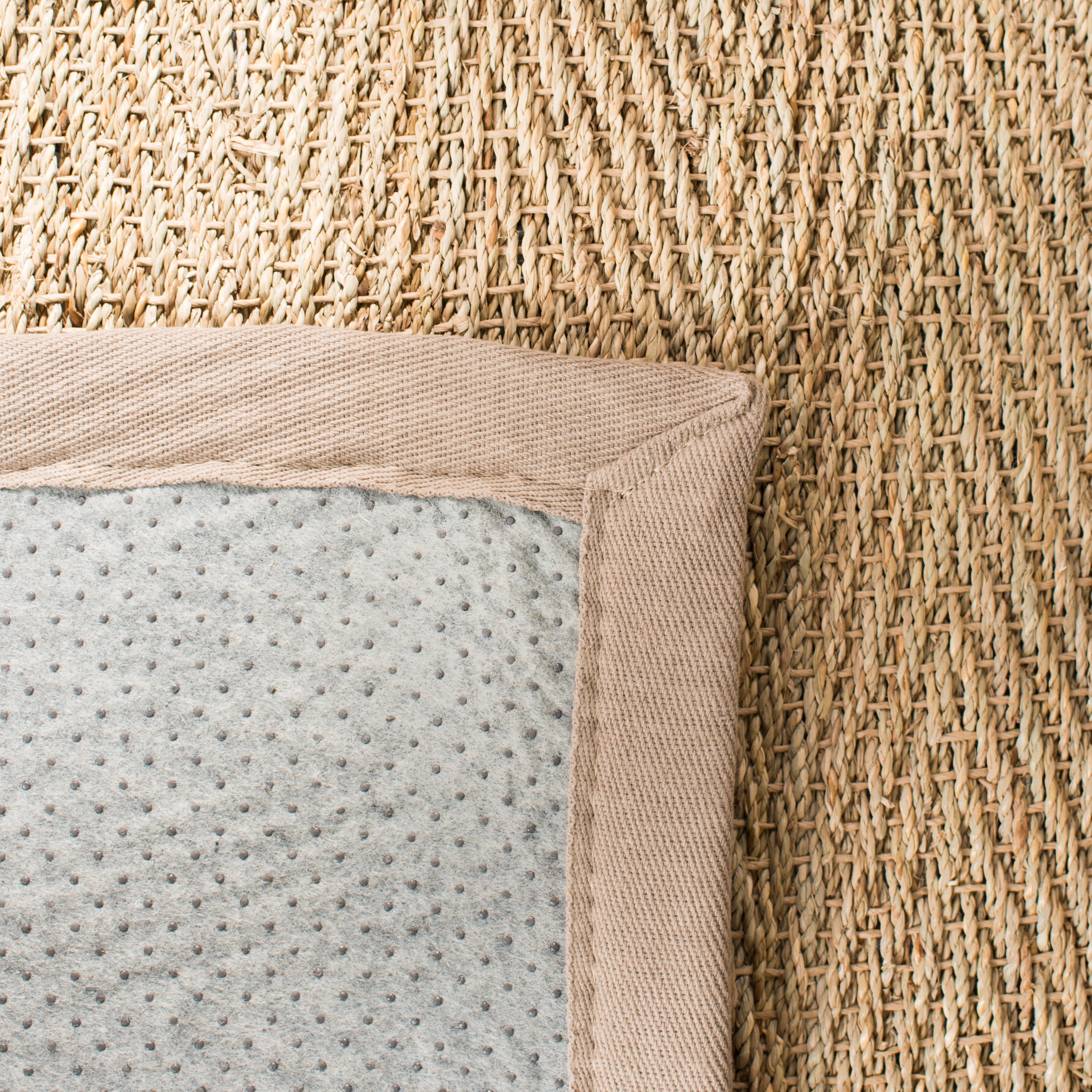 SAFAVIEH Natural Fiber Maisy Solid Runner Rug, Natural/Grey, 2'6" x 8' - Image 3