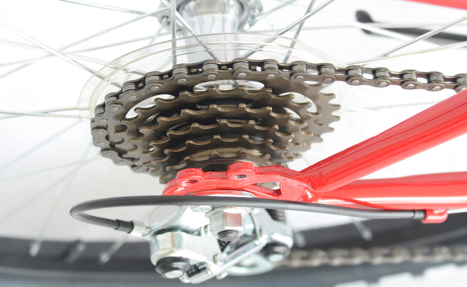 Titan Pioneer 18-Speed Men's Mountain Bike, Red - Image 5