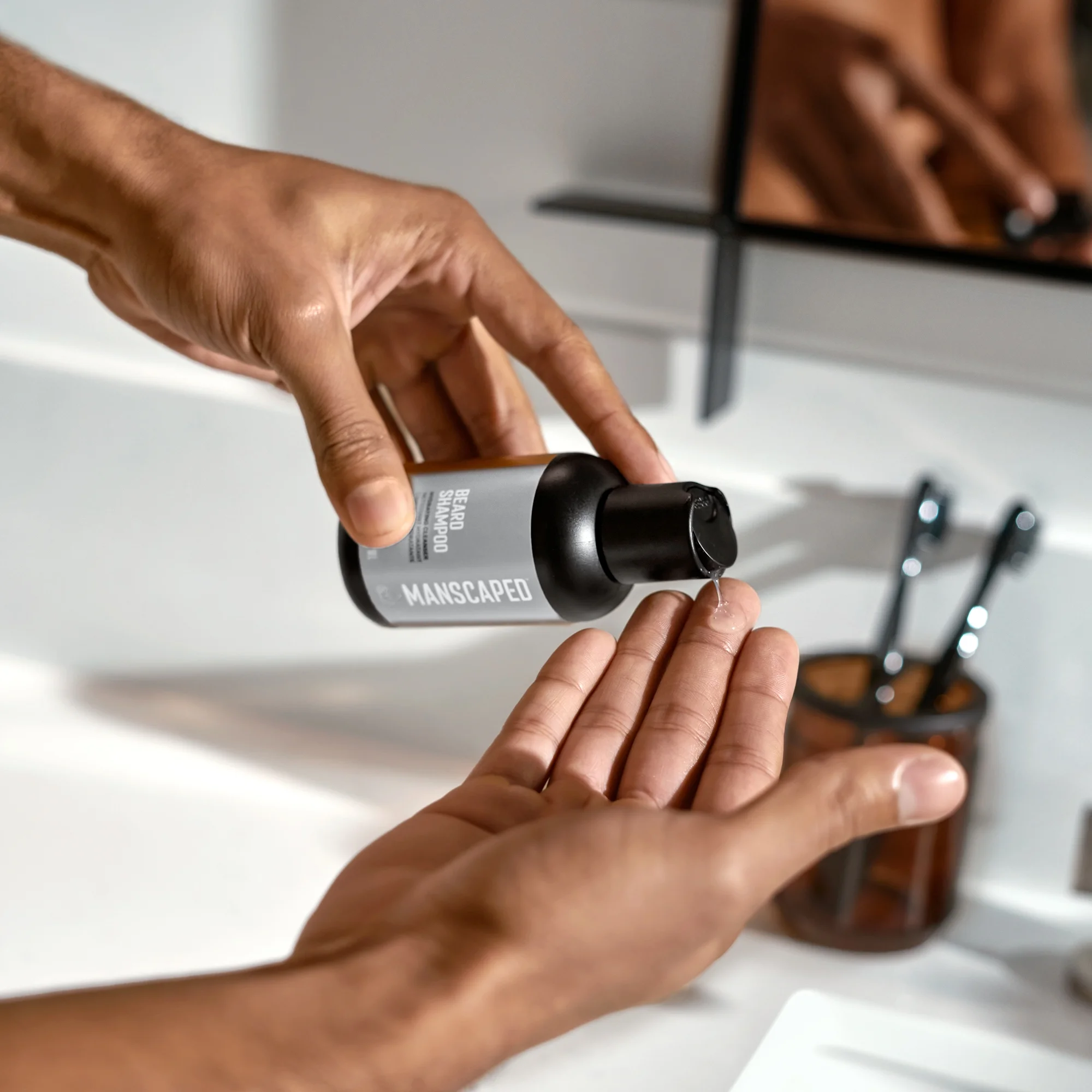 MANSCAPED® The Beard Hedger® Advanced Kit Includes Our Precision Beard & Mustache Trimmer, Hydrating Shampoo, Softening Conditioner, Moisturizing Oil & Facial Hair Comb - Image 8