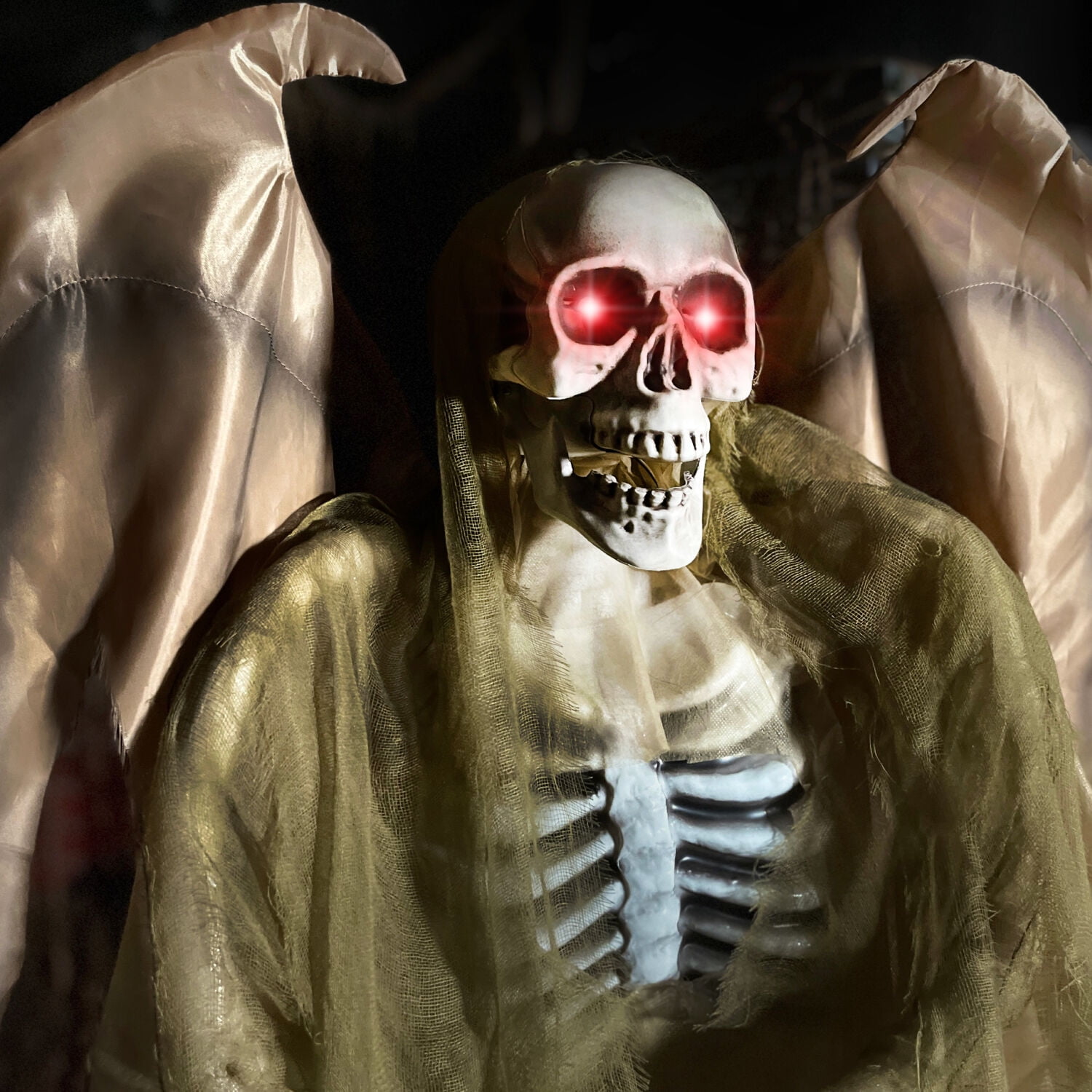 Haunted Hill Farm 5.5 ft Life-size Animatronic Reaper with Wings, Halloween Decoration, HHWINGSKEL-4FLSA - Image 17