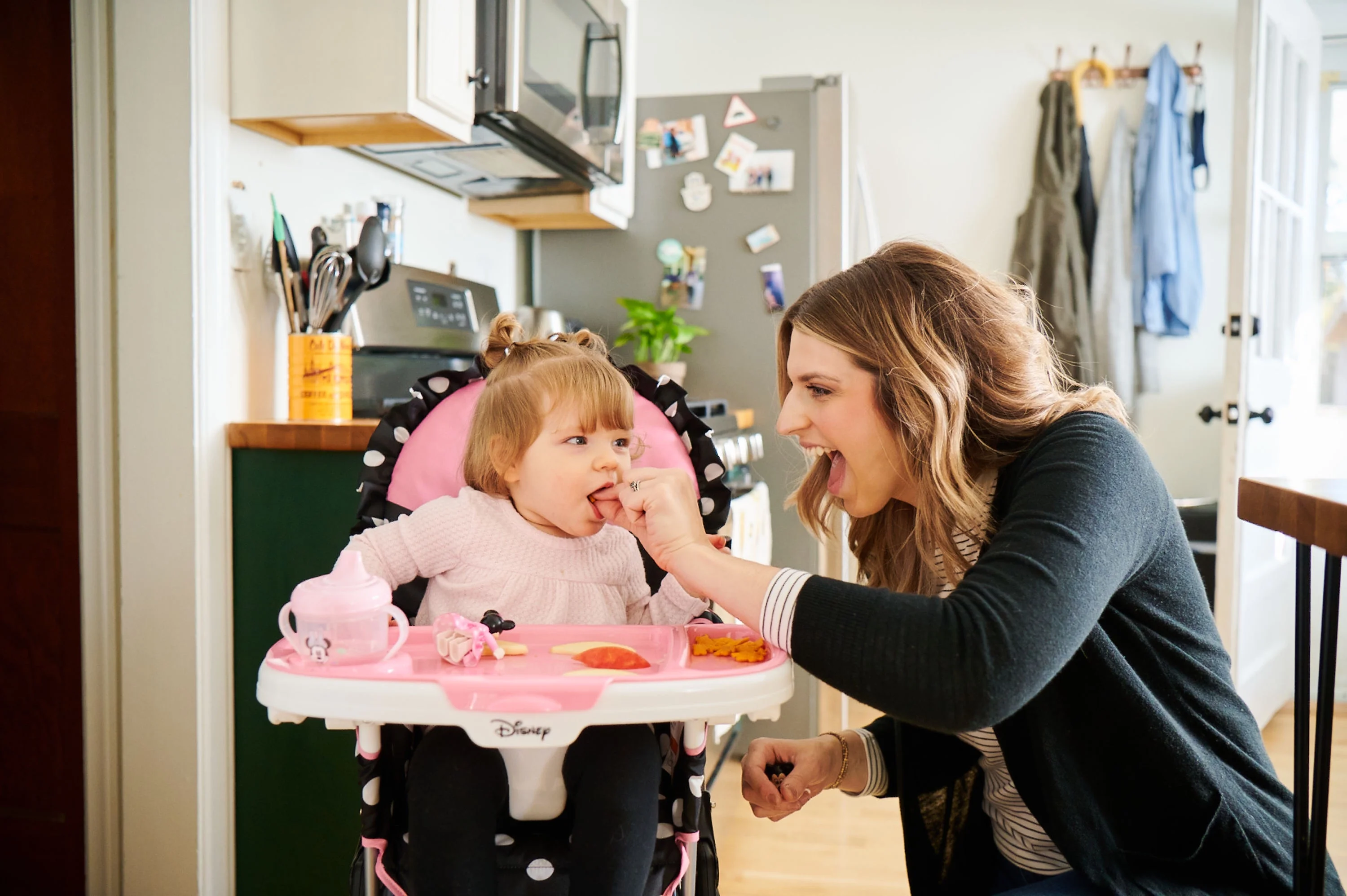 Disney Baby 3D Ultra Full Size High Chair, Peeking Mickey - Image 8