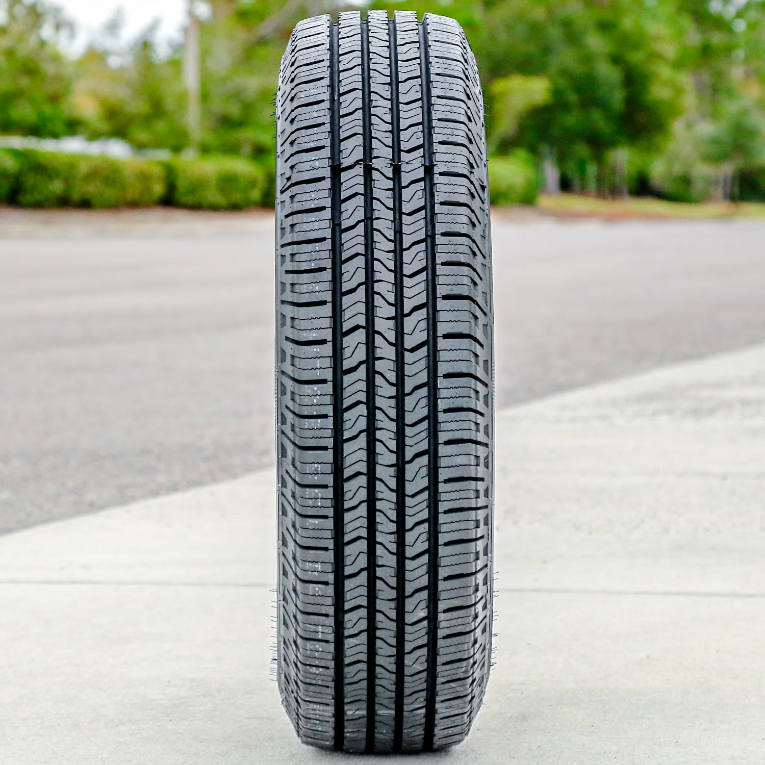 Venom Power Covert Grip H/T 275/55R20 117T XL a/s All Season Tire - Image 9