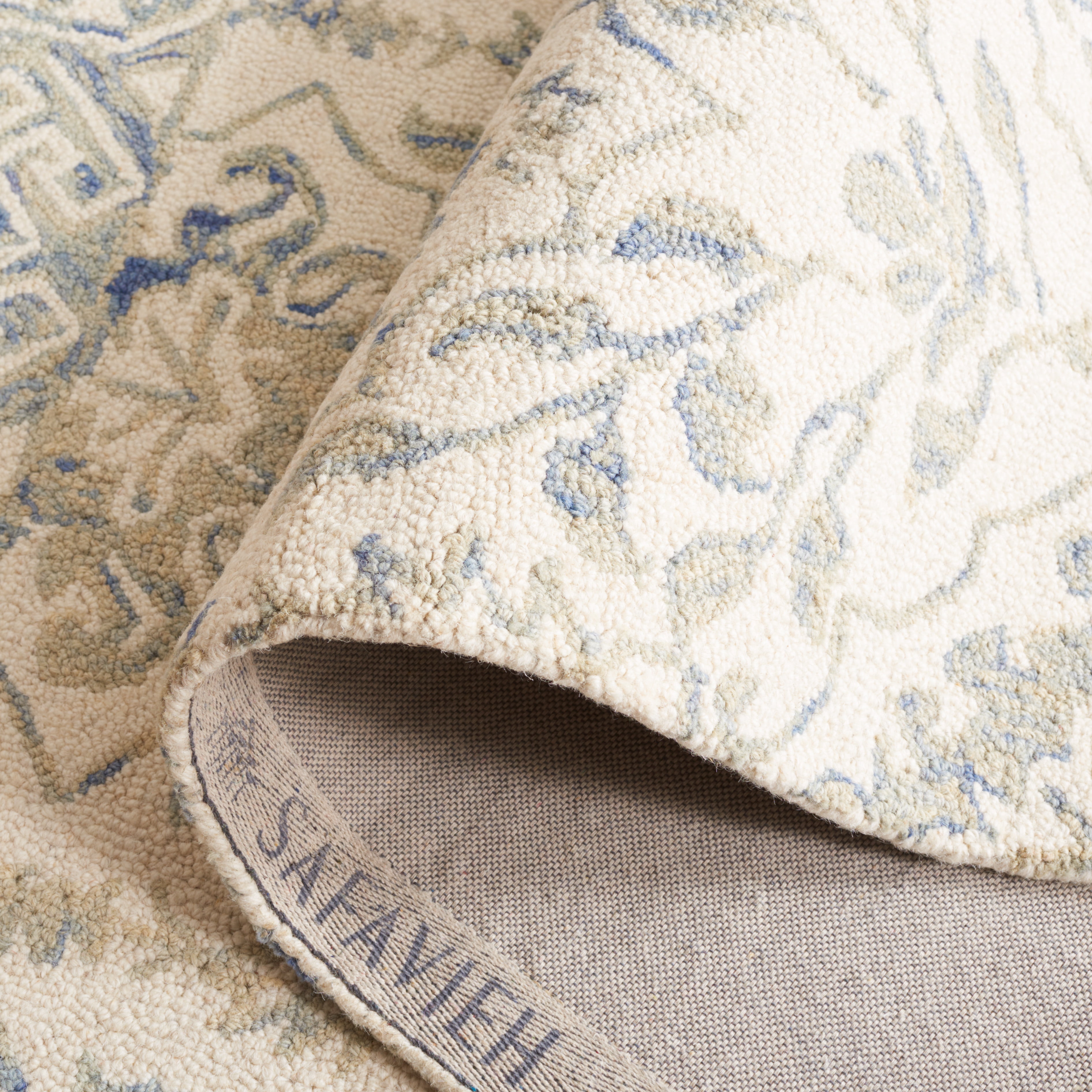 Safavieh Dip Dye Beranadette Floral Wool Area Rug, Light Blue/Ivory, 5' x 8' - Image 8