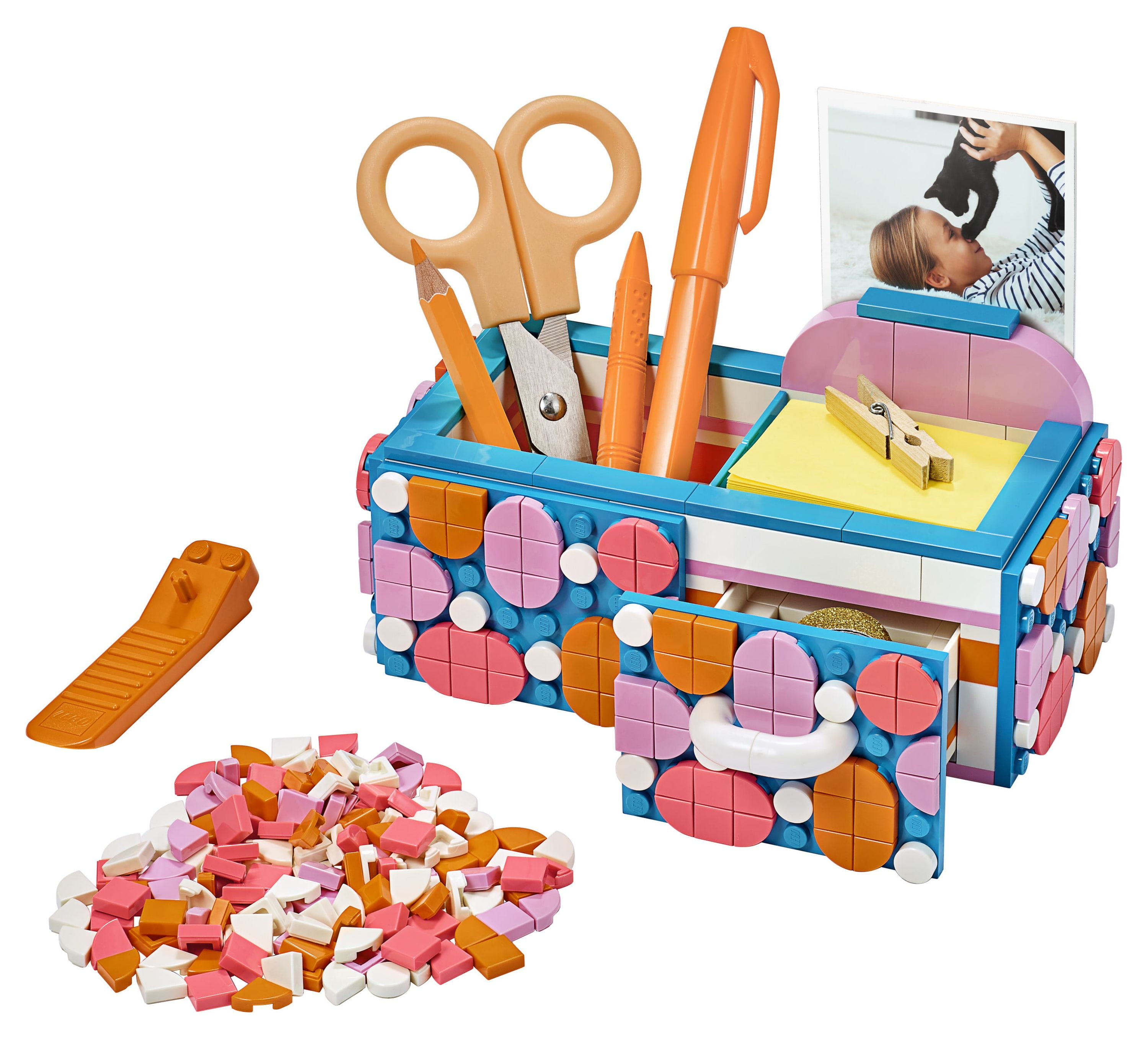 LEGO DOTs medium price point 4 41907 - Image 3