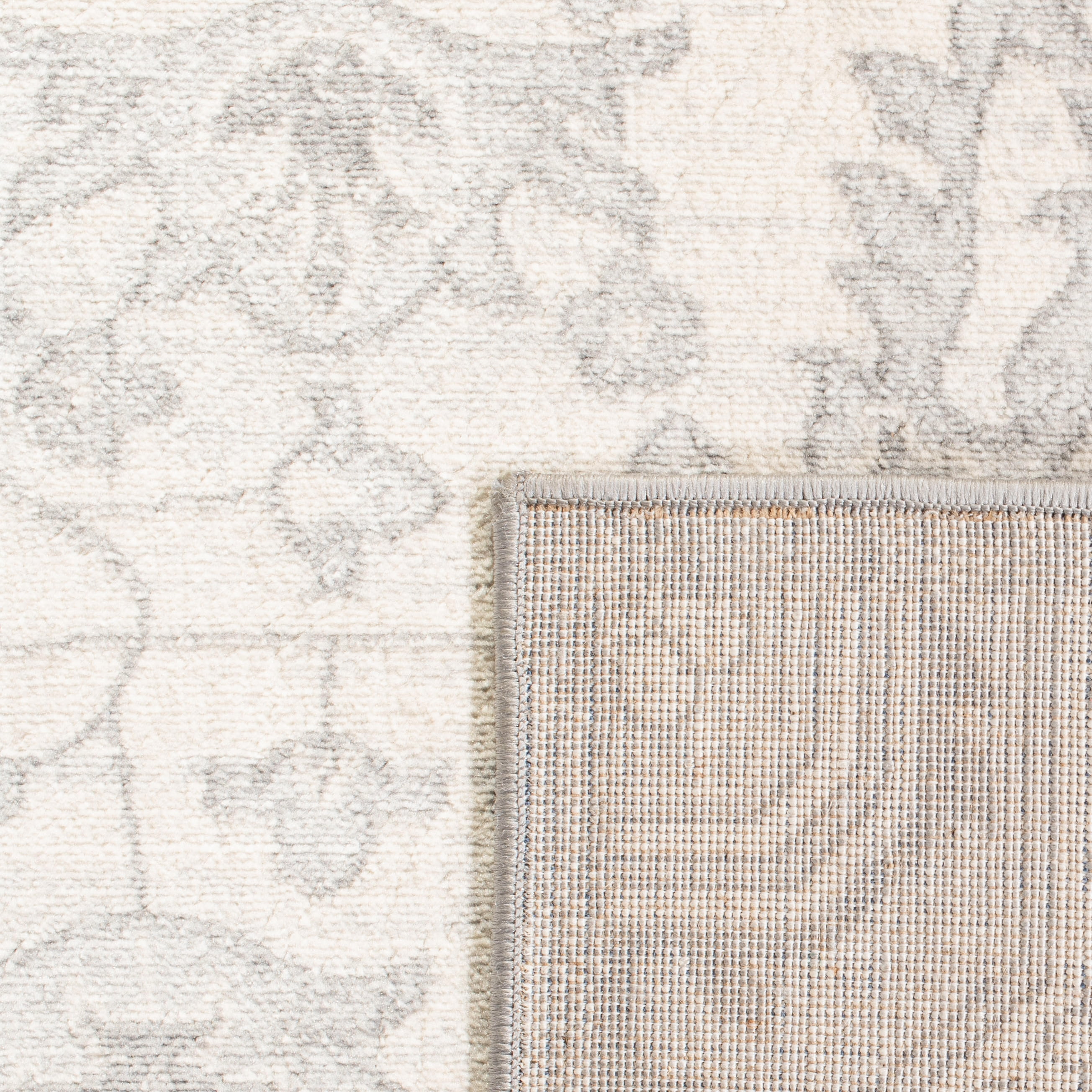 SAFAVIEH Brentwood Trecia Oriental Area Rug, Grey/Cream, 5'3" x 7'6" - Image 2