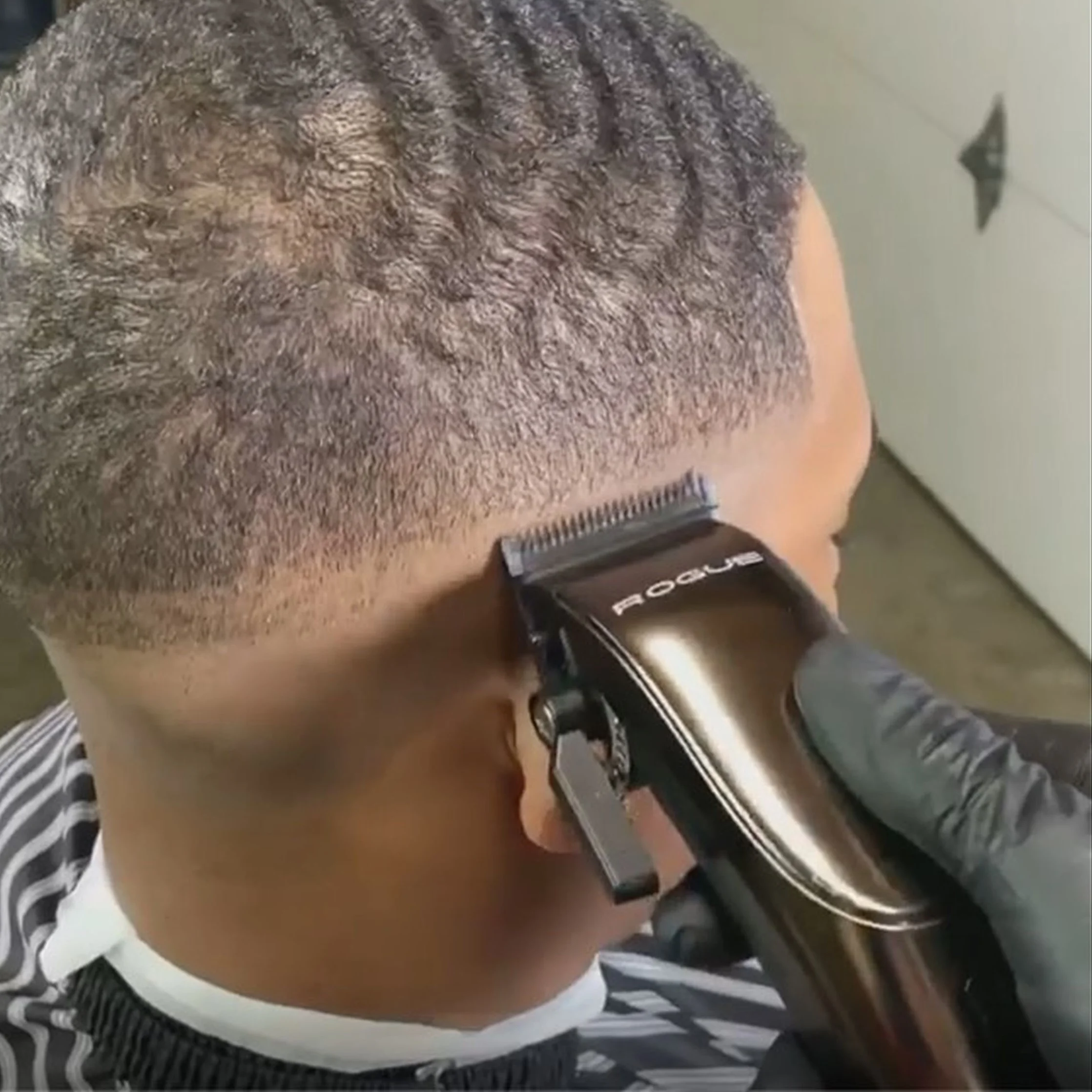 StyleCraft Rogue 9V Cordless Magnetic Motor Clipper and Trimmer Combo Set, SC201N, Silver - Image 10