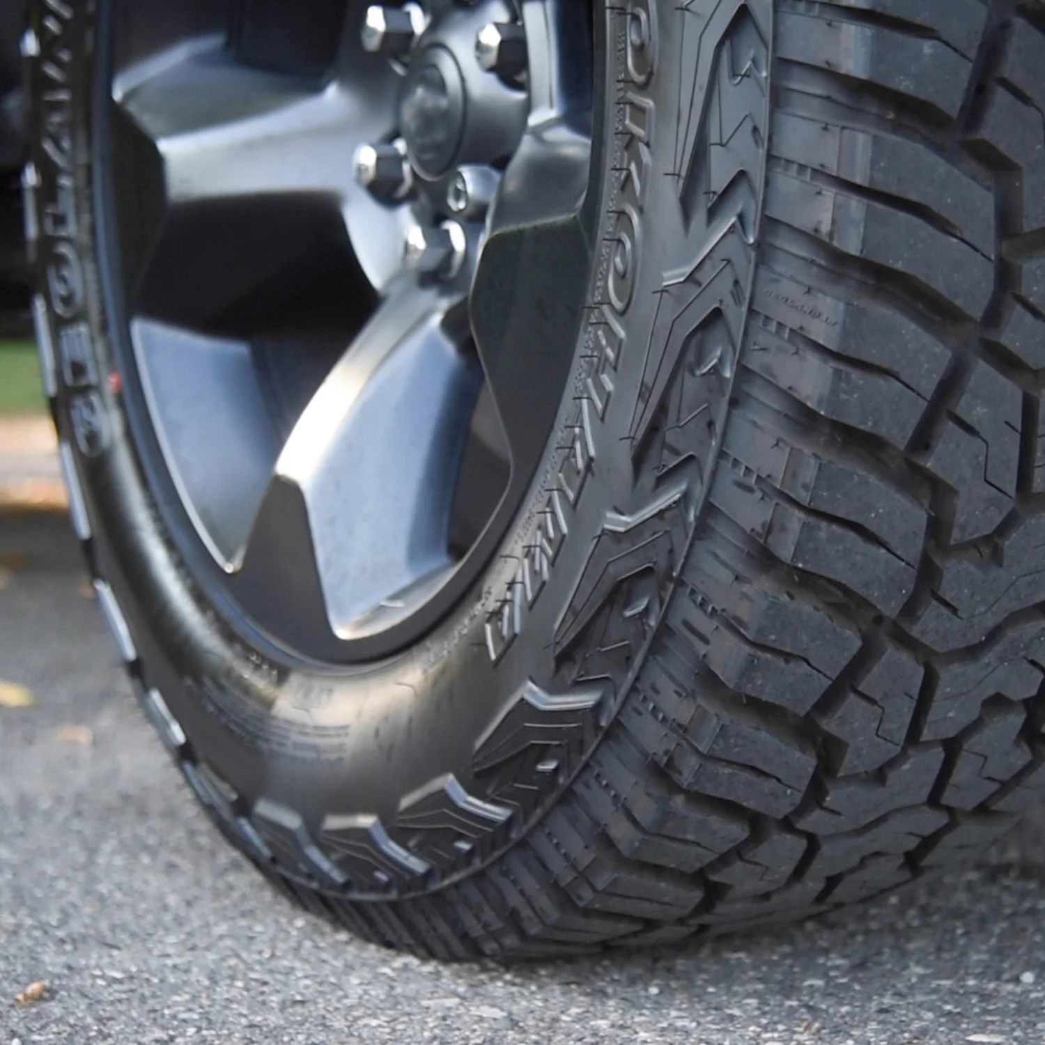 Yokohama Geolandar X-AT 275/65R20 116T a/t All Terrain Tire - Image 12