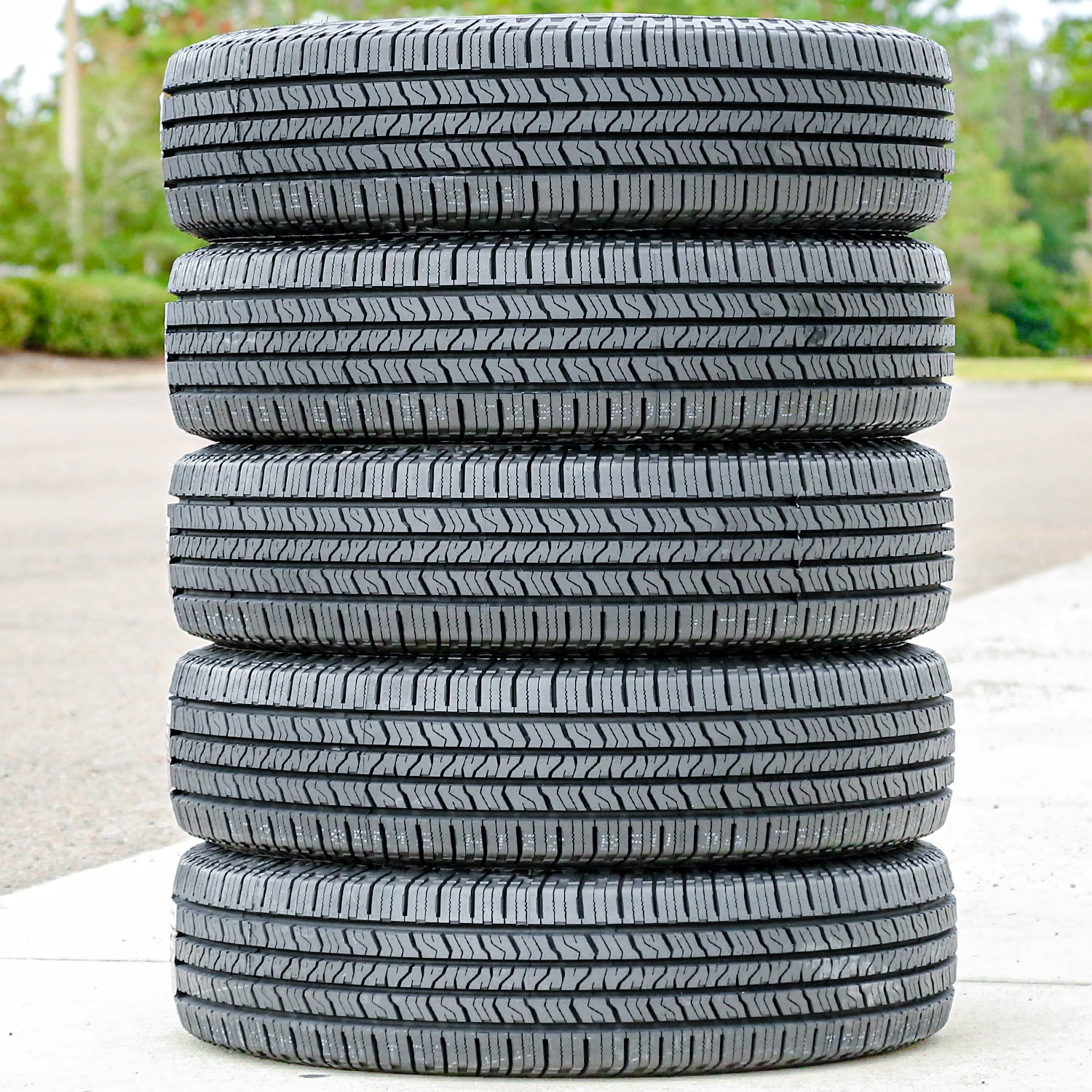 Venom Power Covert Grip H/T 265/70R17 115T a/s All Season Tire - Image 4