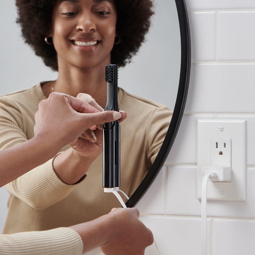 Quip Adult All-Black Plastic Full Head Smart Rechargeable Electric Toothbrush - Image 7