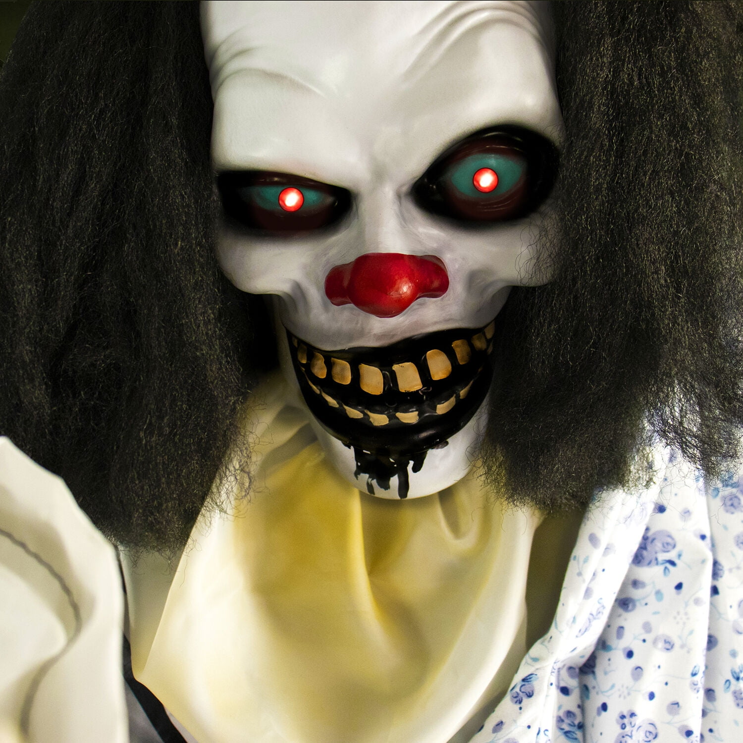 Haunted Hill Farm 6 ft Animatronic Clown with Doll, Life-Sized Halloween Prop, HHCLOWN-10FLSA - Image 10