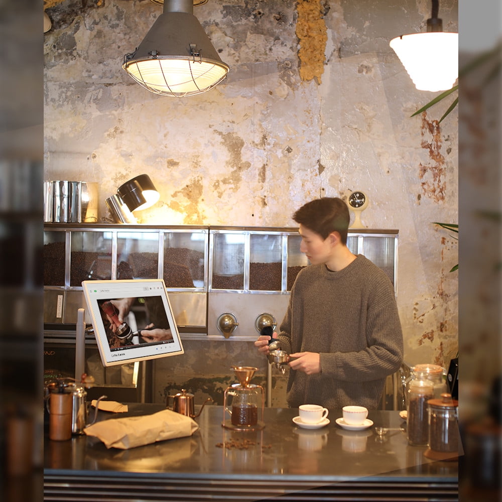 LG 27 in StanbyME LED Full HD Touch Screen Smart TV - 27ART10AKPL - Image 11