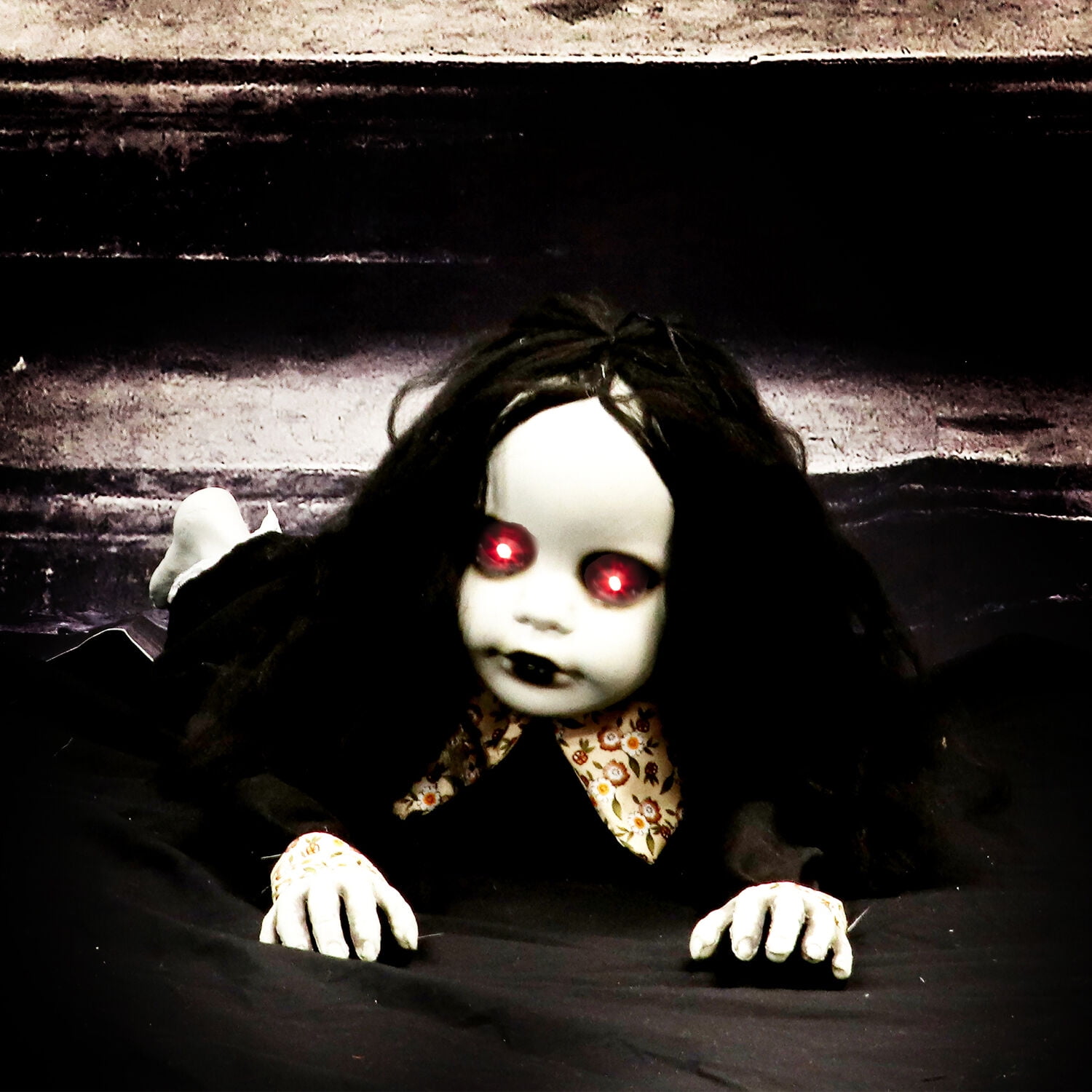 Haunted Hill Farm Animatronic Crawling Demon Girl Indoor/Covered Outdoor Halloween Decoration, HHGIRL-3FLSA - Image 4