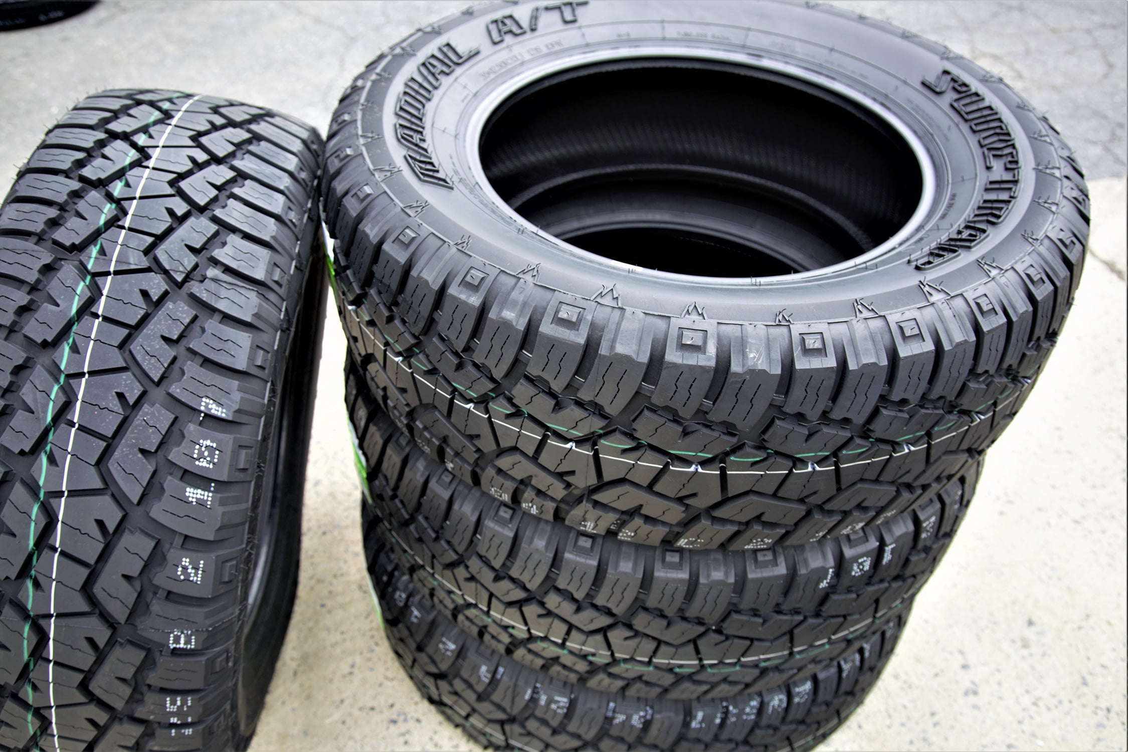 Suretrac Radial A/T 285/75R16 122/119Q D 8 Ply All Terrain Light Truck Tire - Image 4