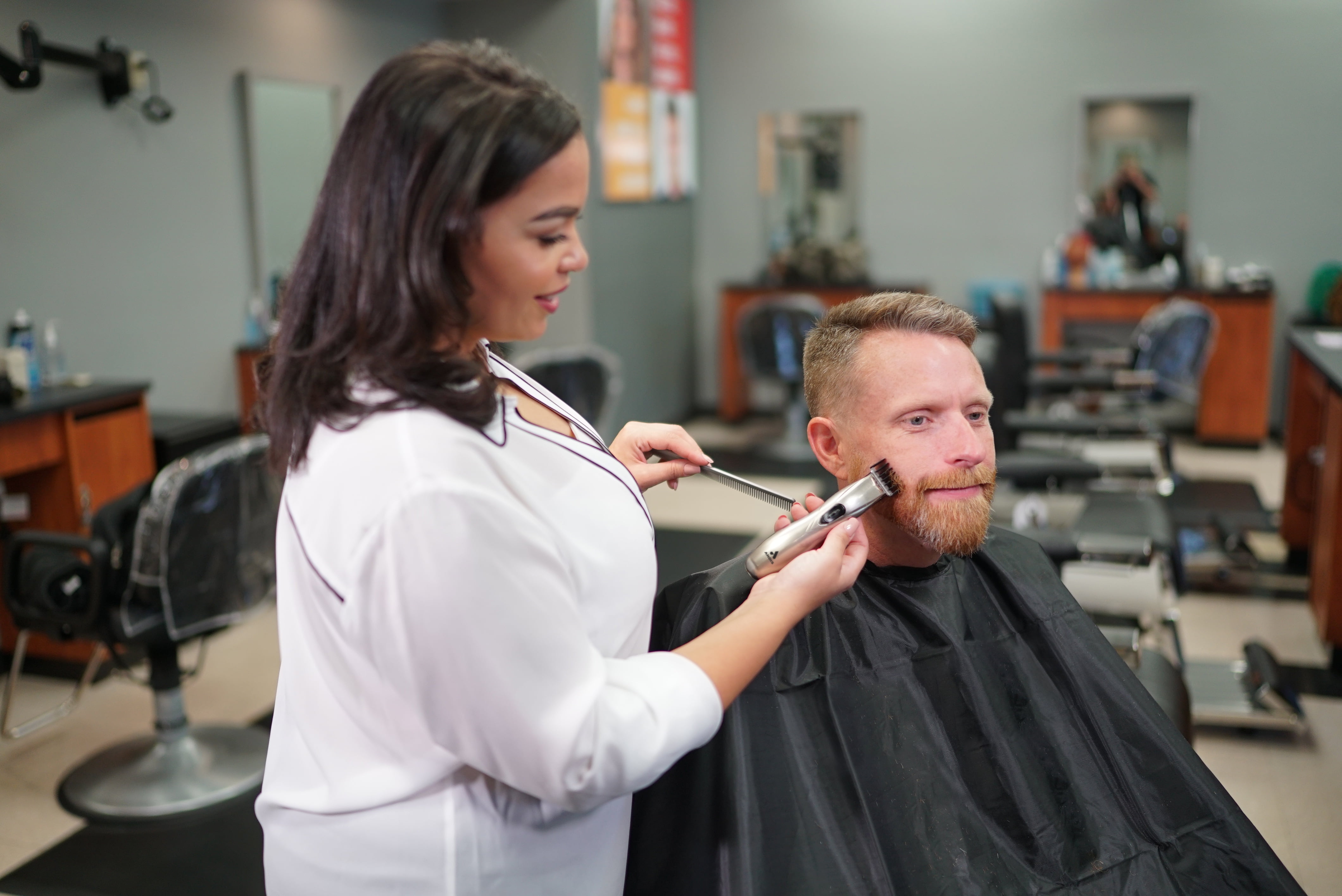 Andis 32810 Slimline Pro Cord/Cordless Beard Trimmer, Lithium Ion T-blade Trimmer - Image 7