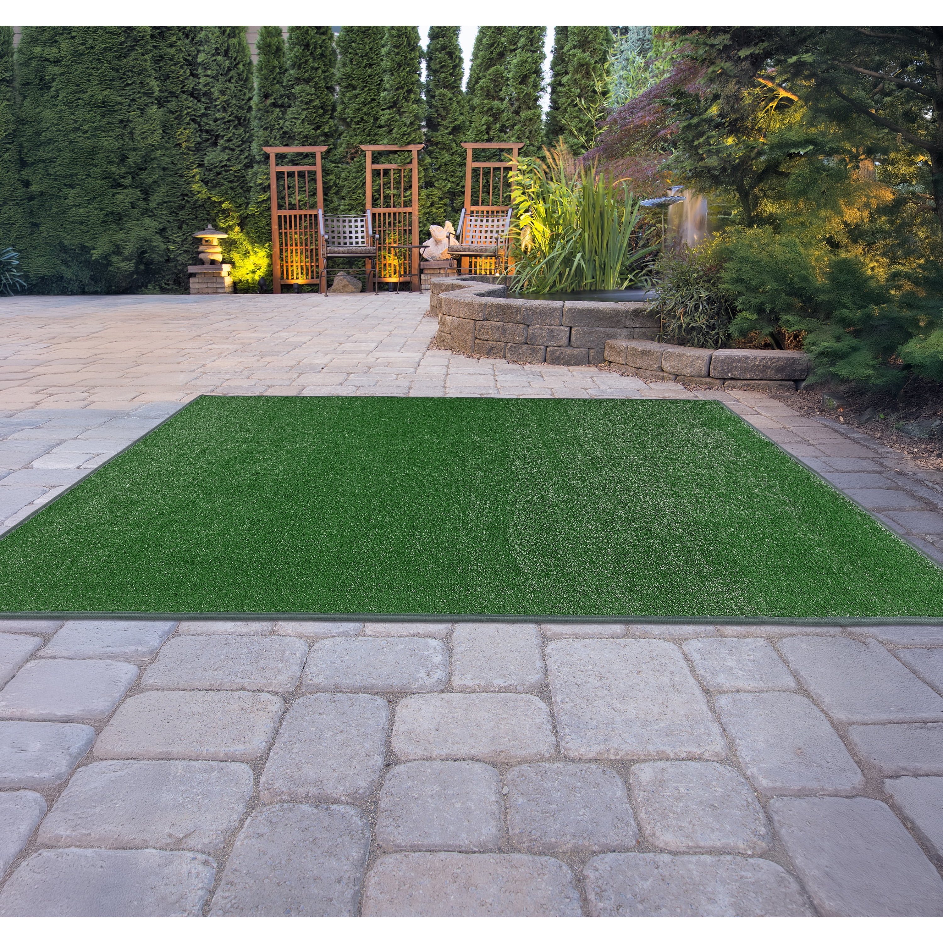 Garland Rug Artificial Grass Green Indoor/Outdoor Area Rug, 8' x 12' - Image 4