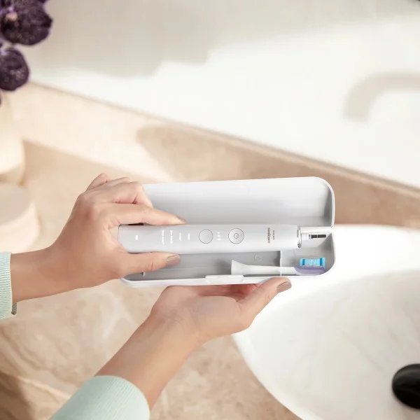 Philips Sonicare DiamondClean 9000 Special Edition Adult Rechargeable Toothbrush, White HX9911/93 - Image 9