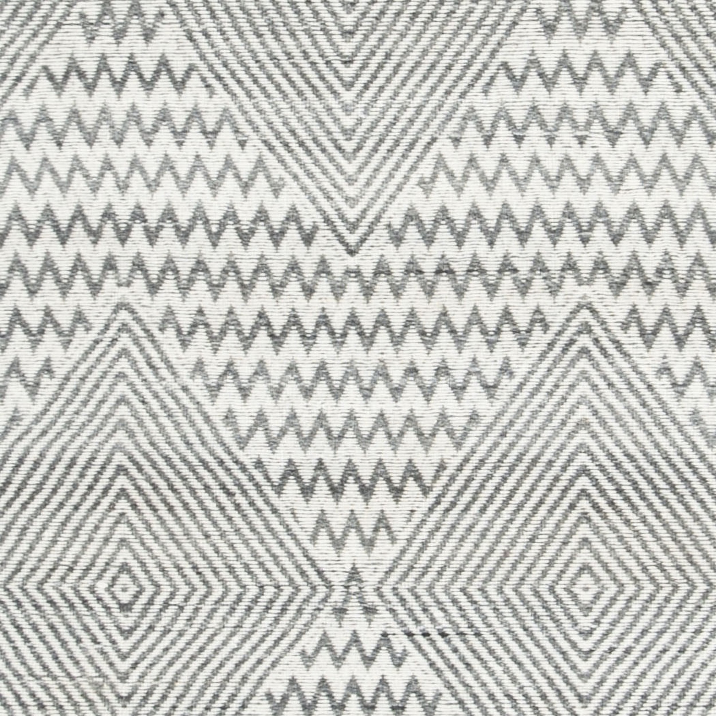 SAFAVIEH Marbella Aylen Geometric Runner Rug, Dark Grey/Ivory, 2'3" x 8' - Image 5