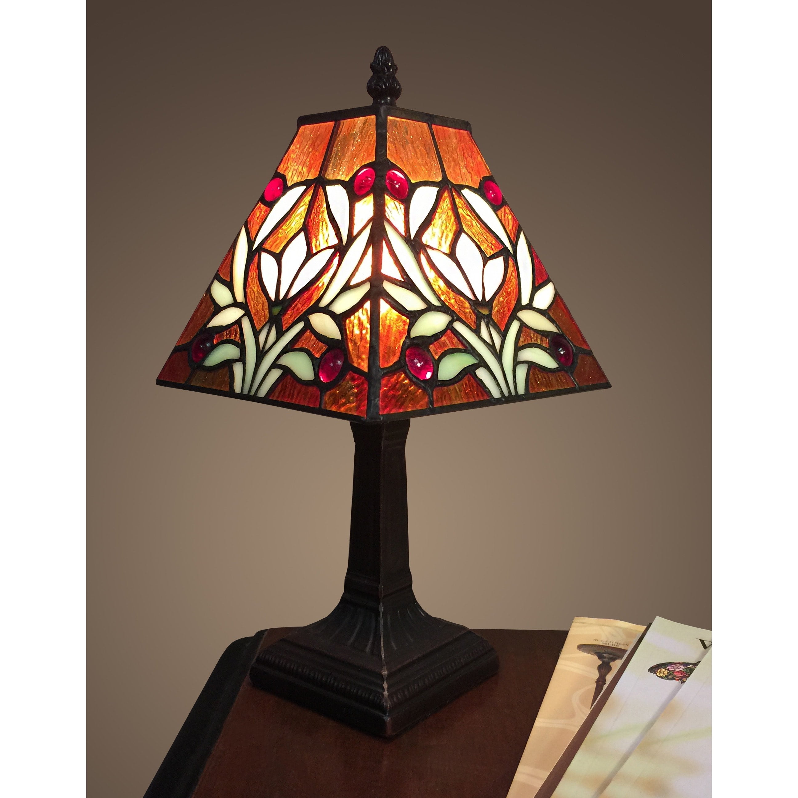 Warehouse of Tiffany Sophie 1-light Tiffany-style 7.5-inch Table Lamp